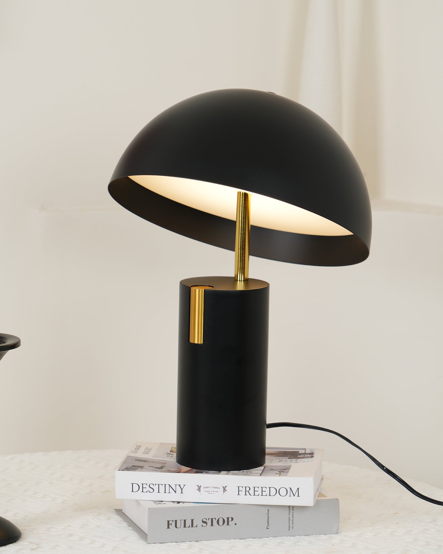 Avo Table Lamp - Blowlighting