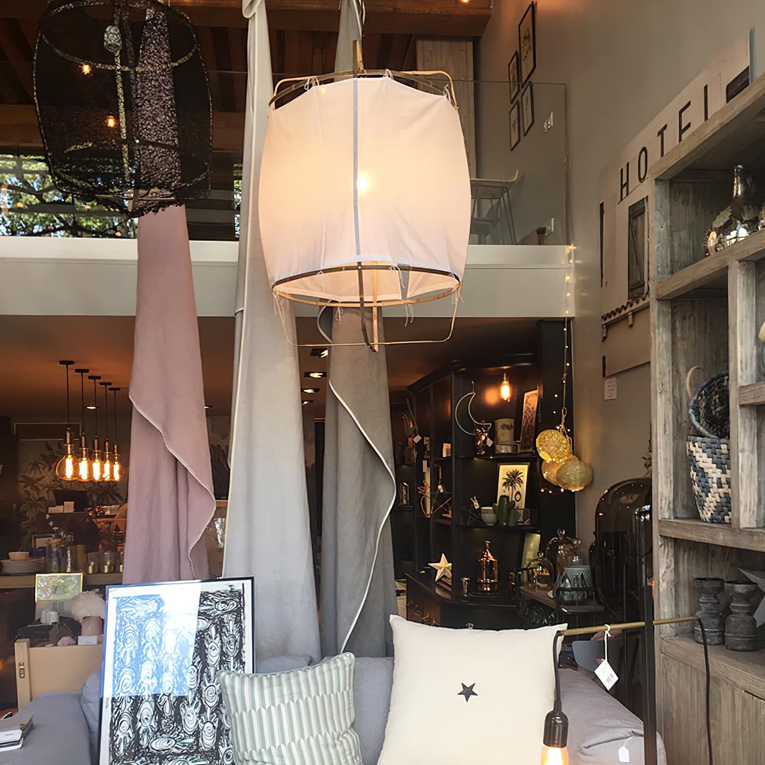Ay illuminate Pendant Light - Blowlighting