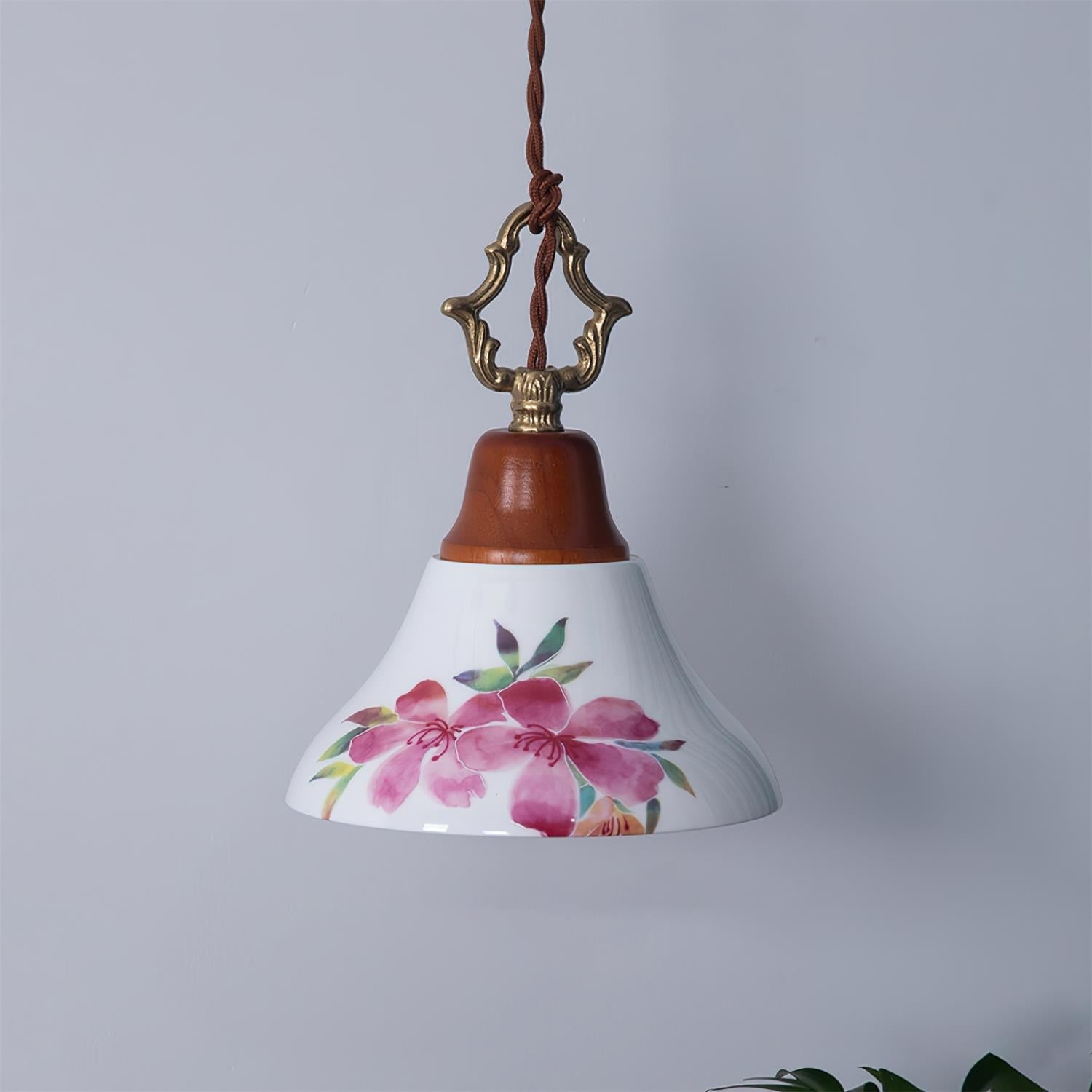 Solvara Petal Ceramic Pendant Lamp