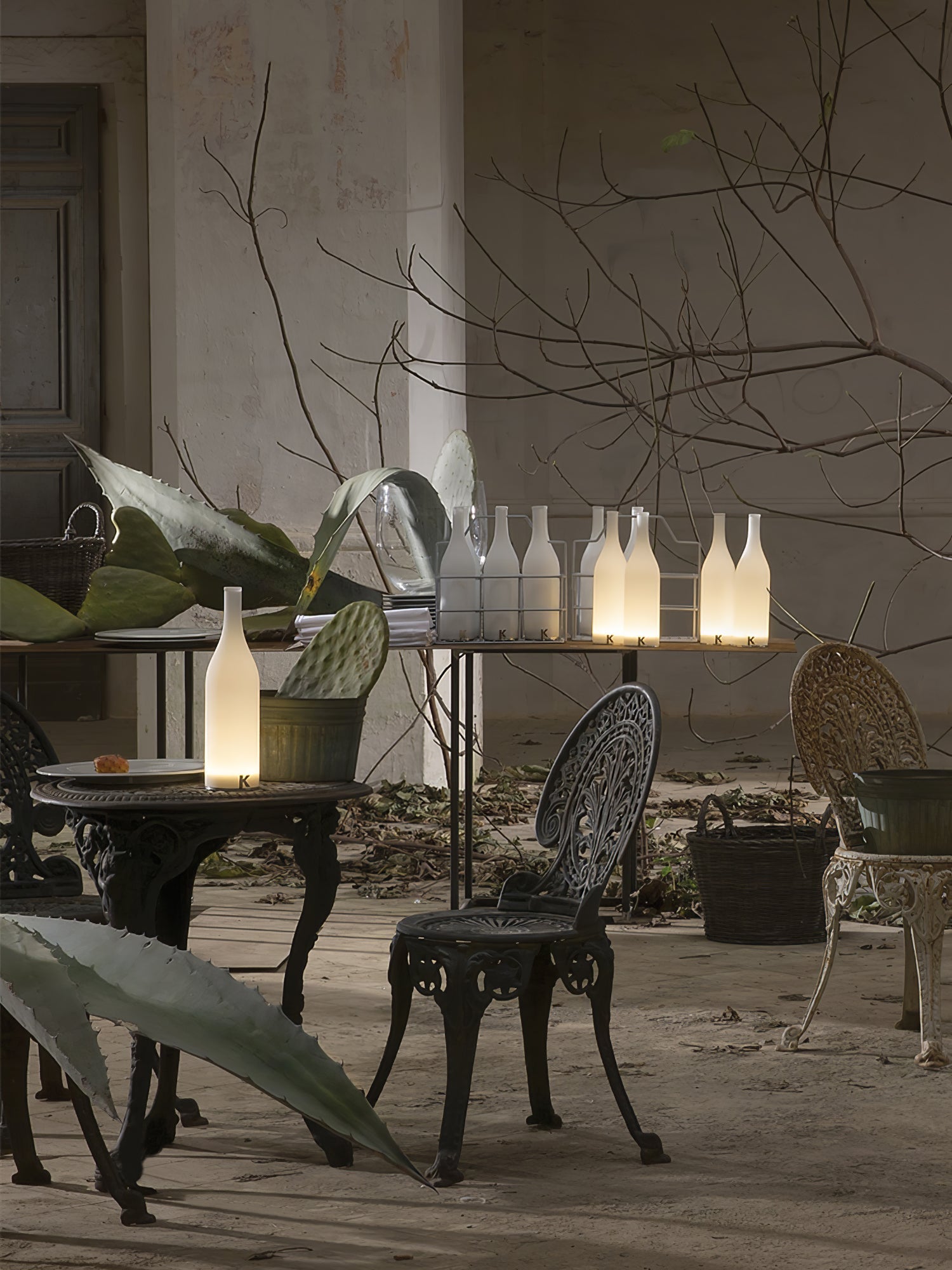 Bacco Built-in Battery Table Lamp - Blowlighting