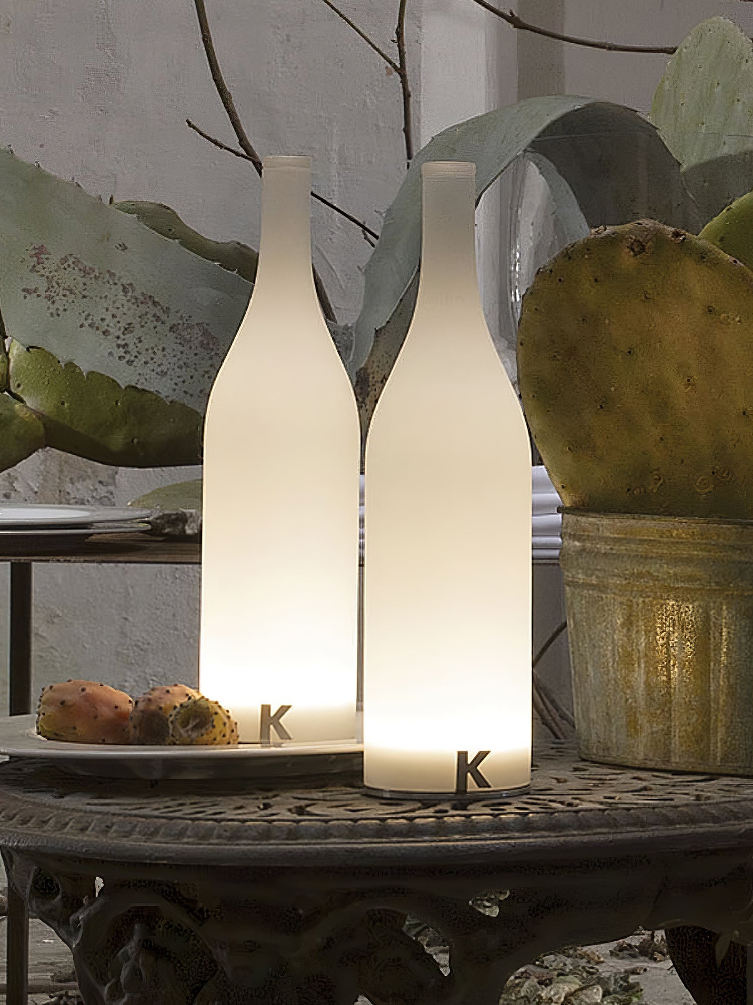 Bacco Built-in Battery Table Lamp - Blowlighting