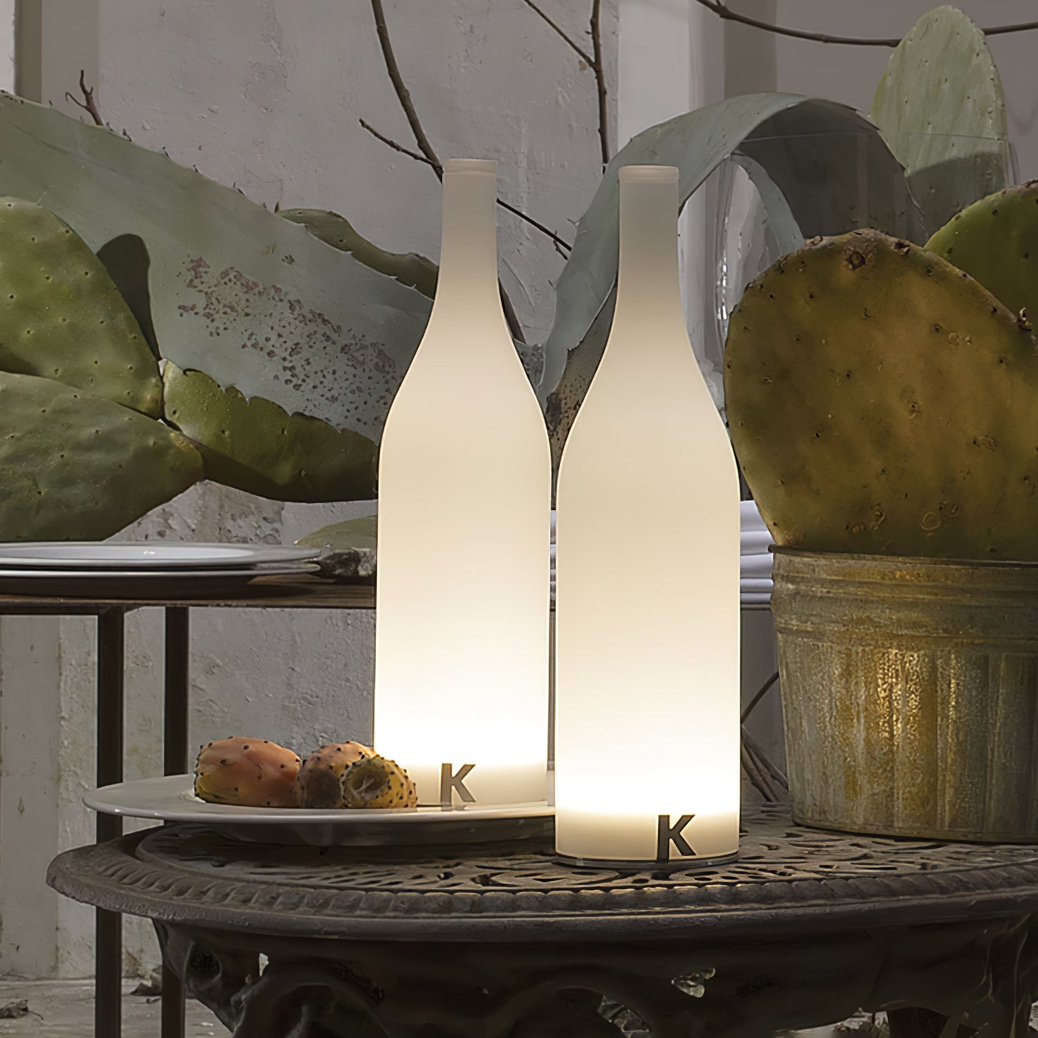 Bacco Built-in Battery Table Lamp - Blowlighting