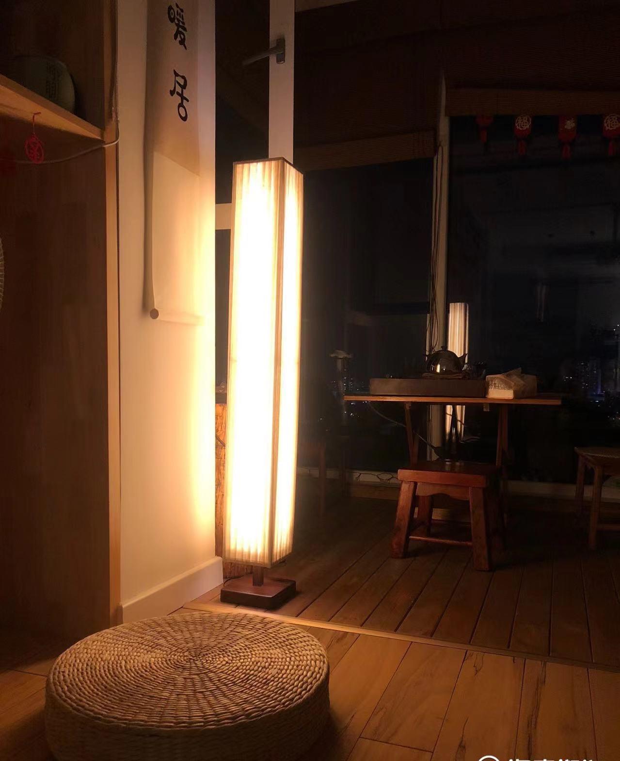 Bailey Floor Lamp - Blowlighting