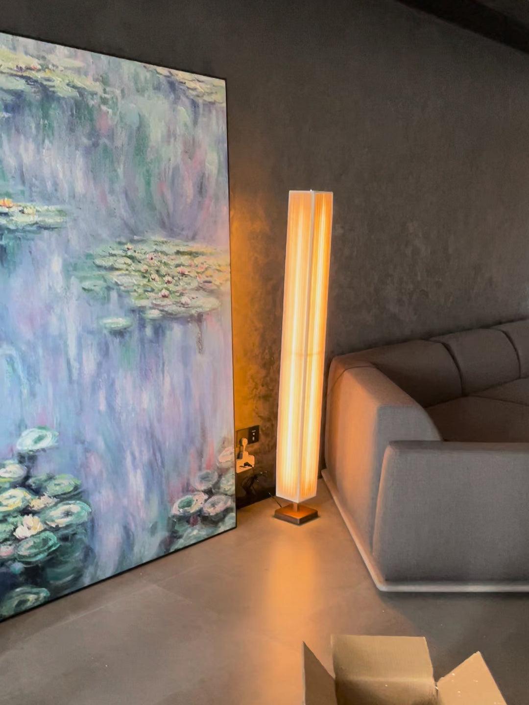 Bailey Floor Lamp - Blowlighting