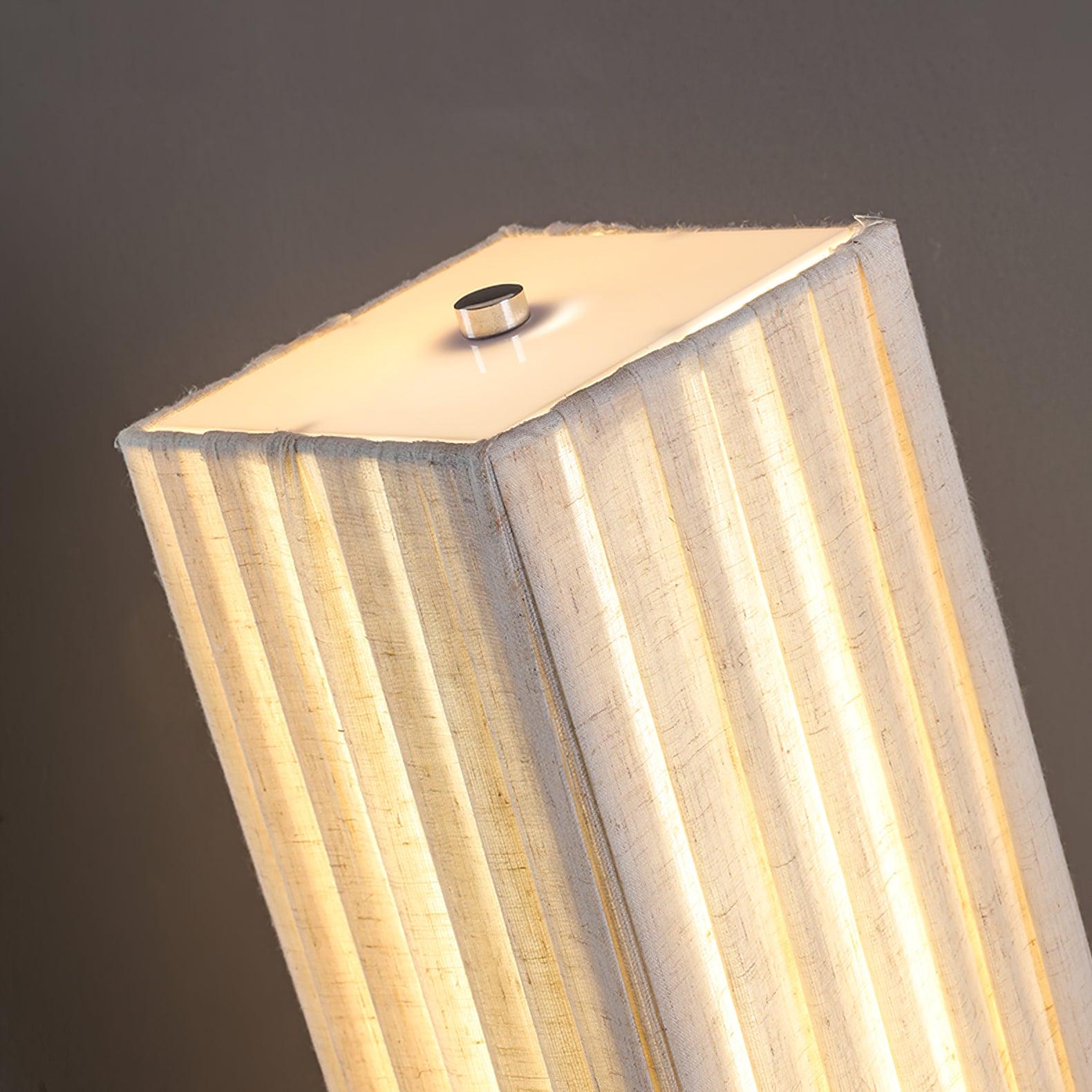 Bailey Floor Lamp - Blowlighting