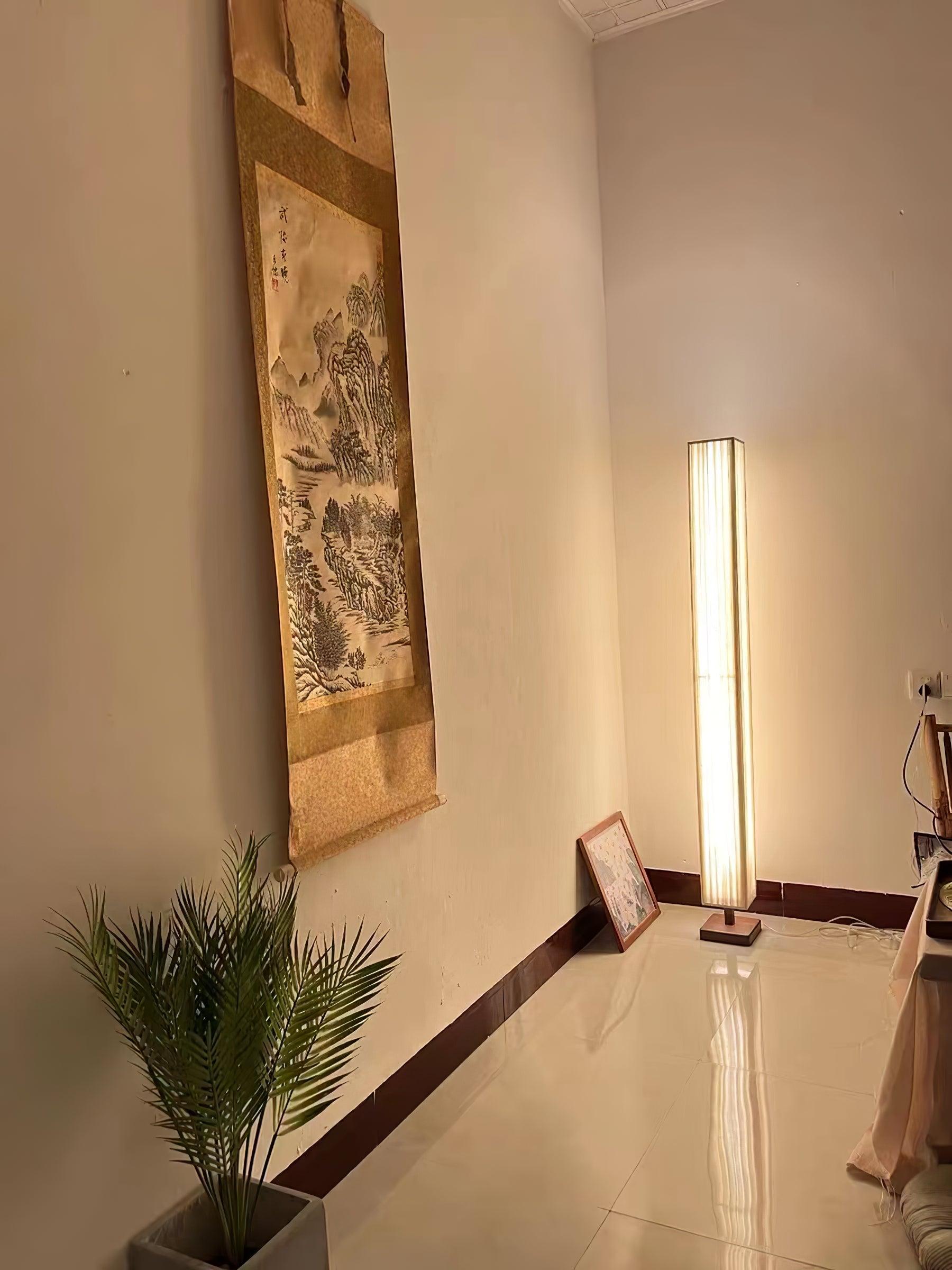 Bailey Floor Lamp - Blowlighting