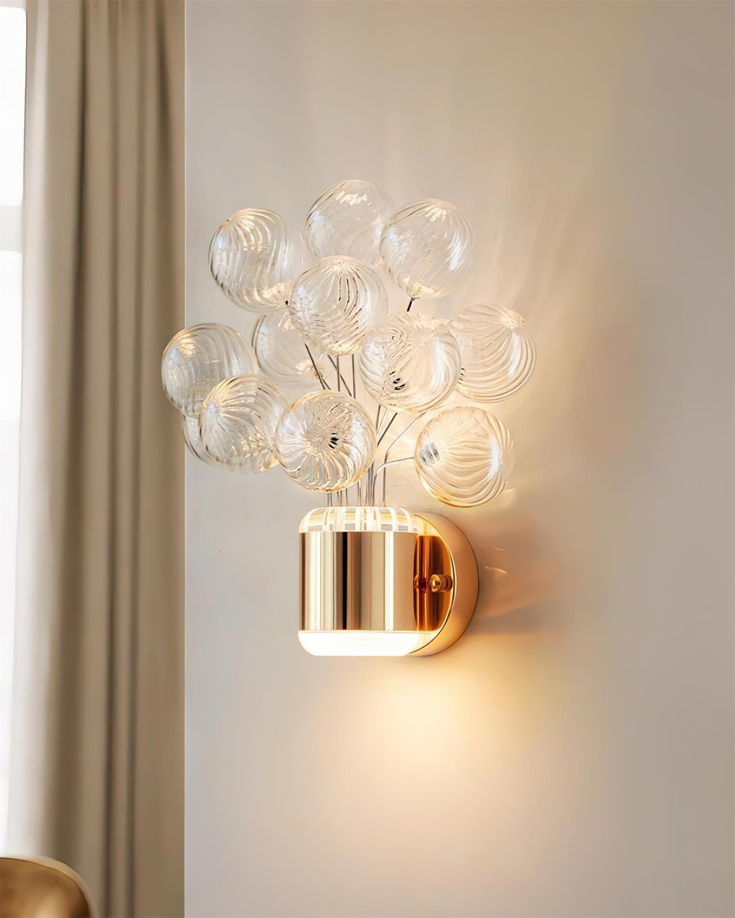 Balloon Art Deco Glass Bouquet Wall Light