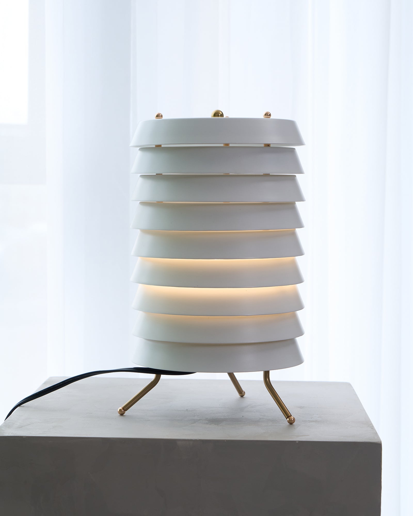 Baltic Tower Table Lamp - Blowlighting