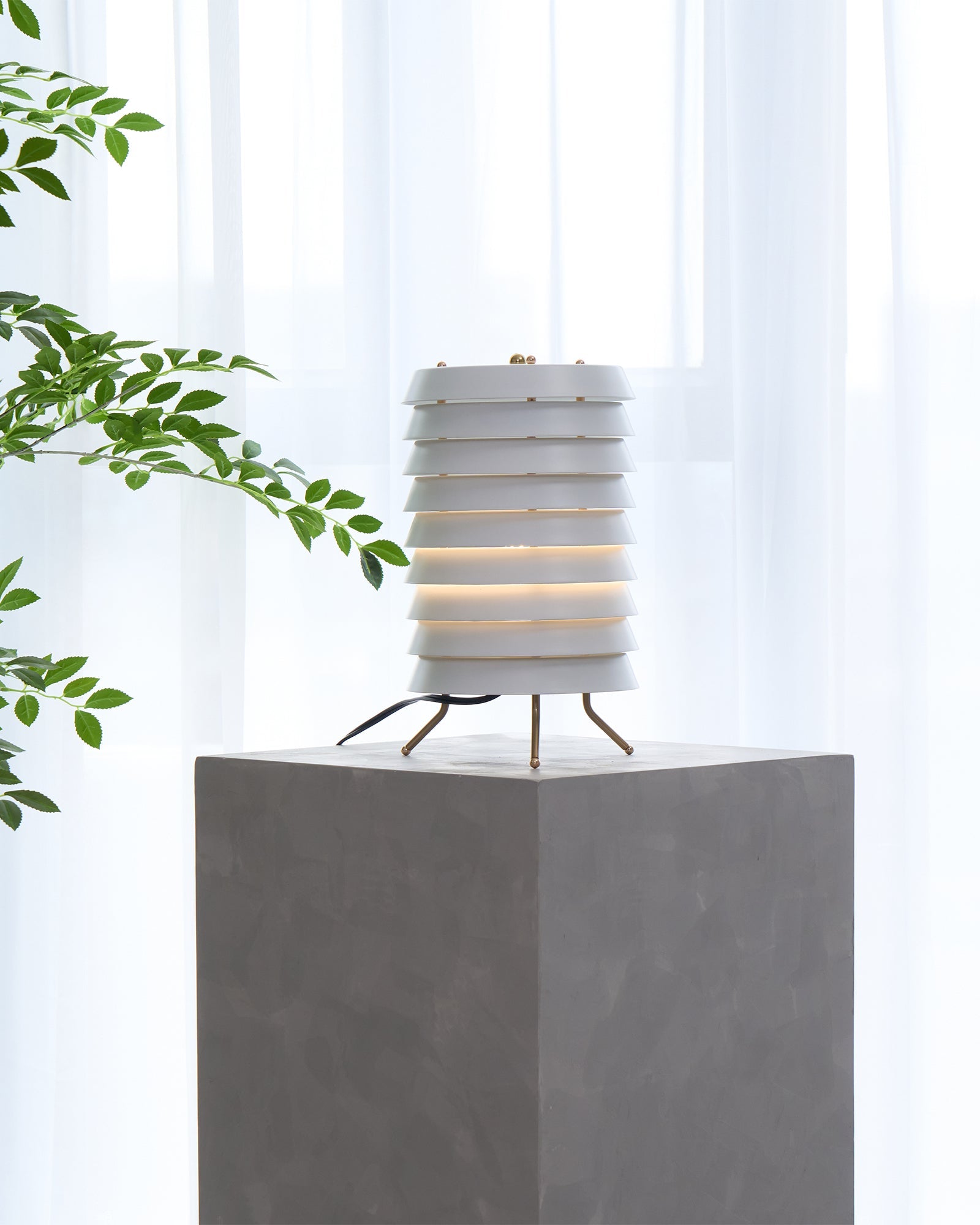 Baltic Tower Table Lamp - Blowlighting