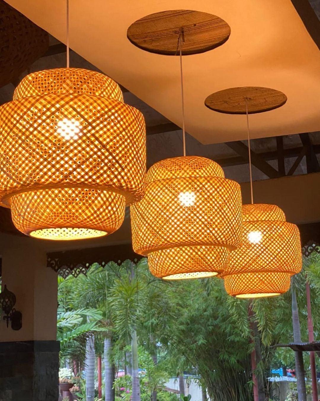 Bamboo Pendant Light - Blowlighting
