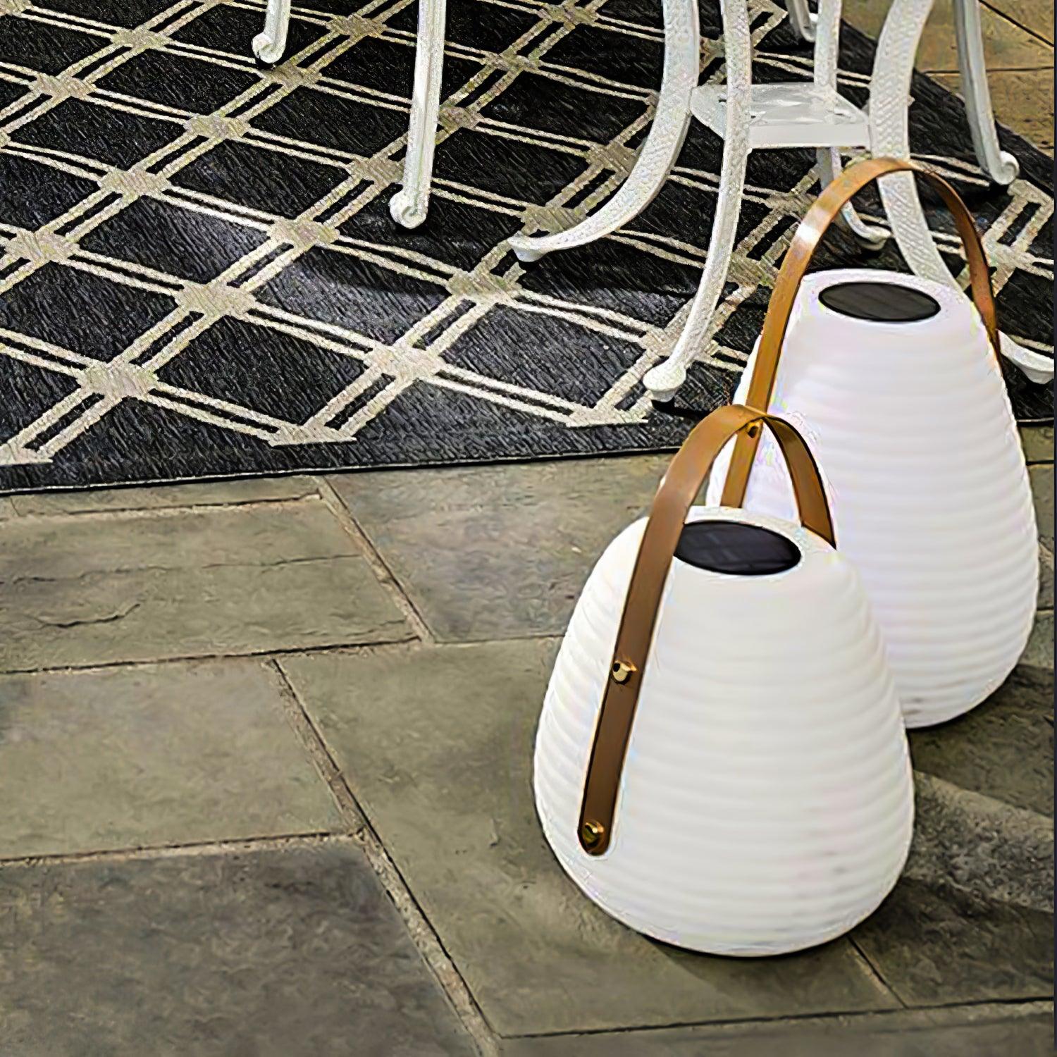 Amelia Modern Metal Outdoor Lighting - Blowlighting