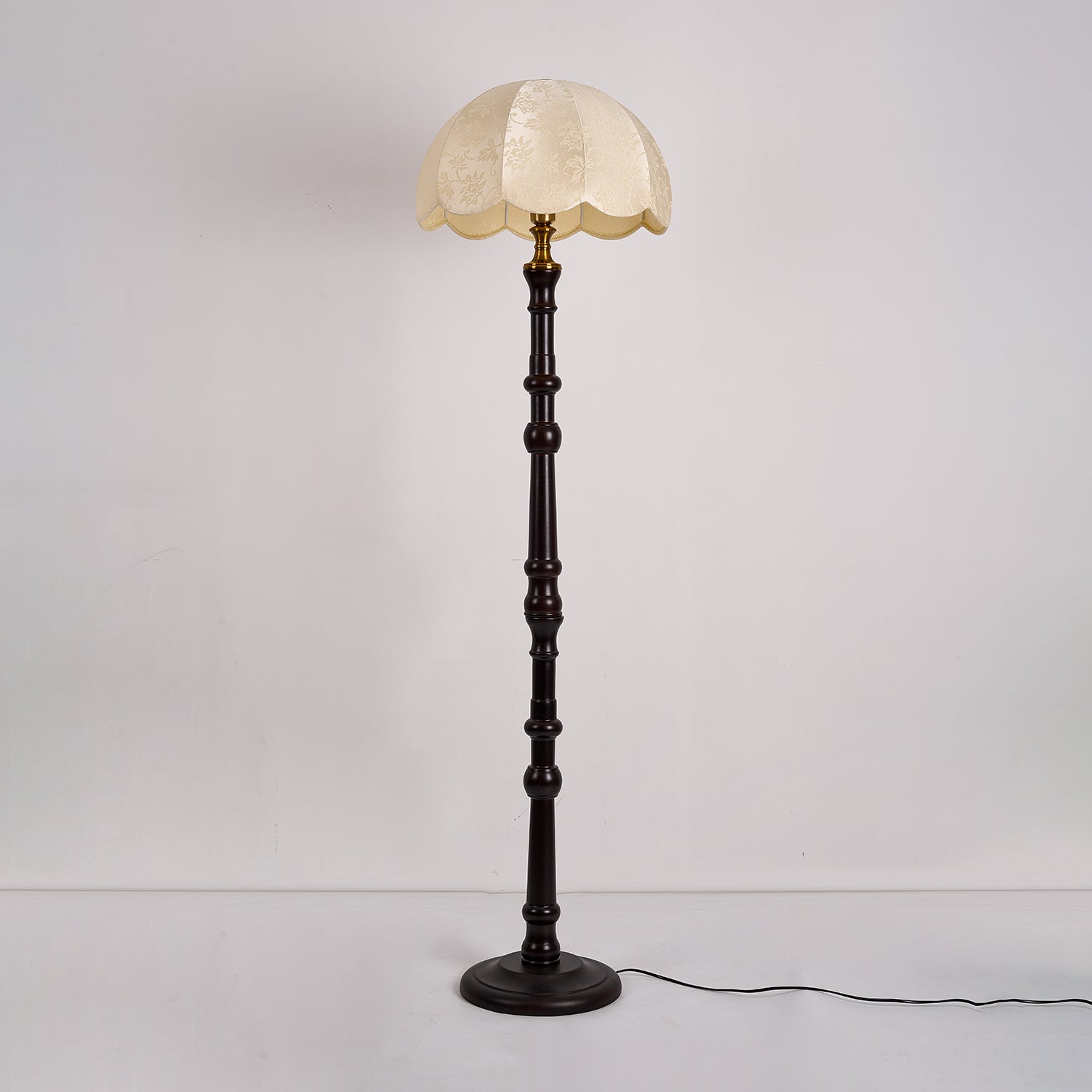 Belgravia Floor Light - Blowlighting