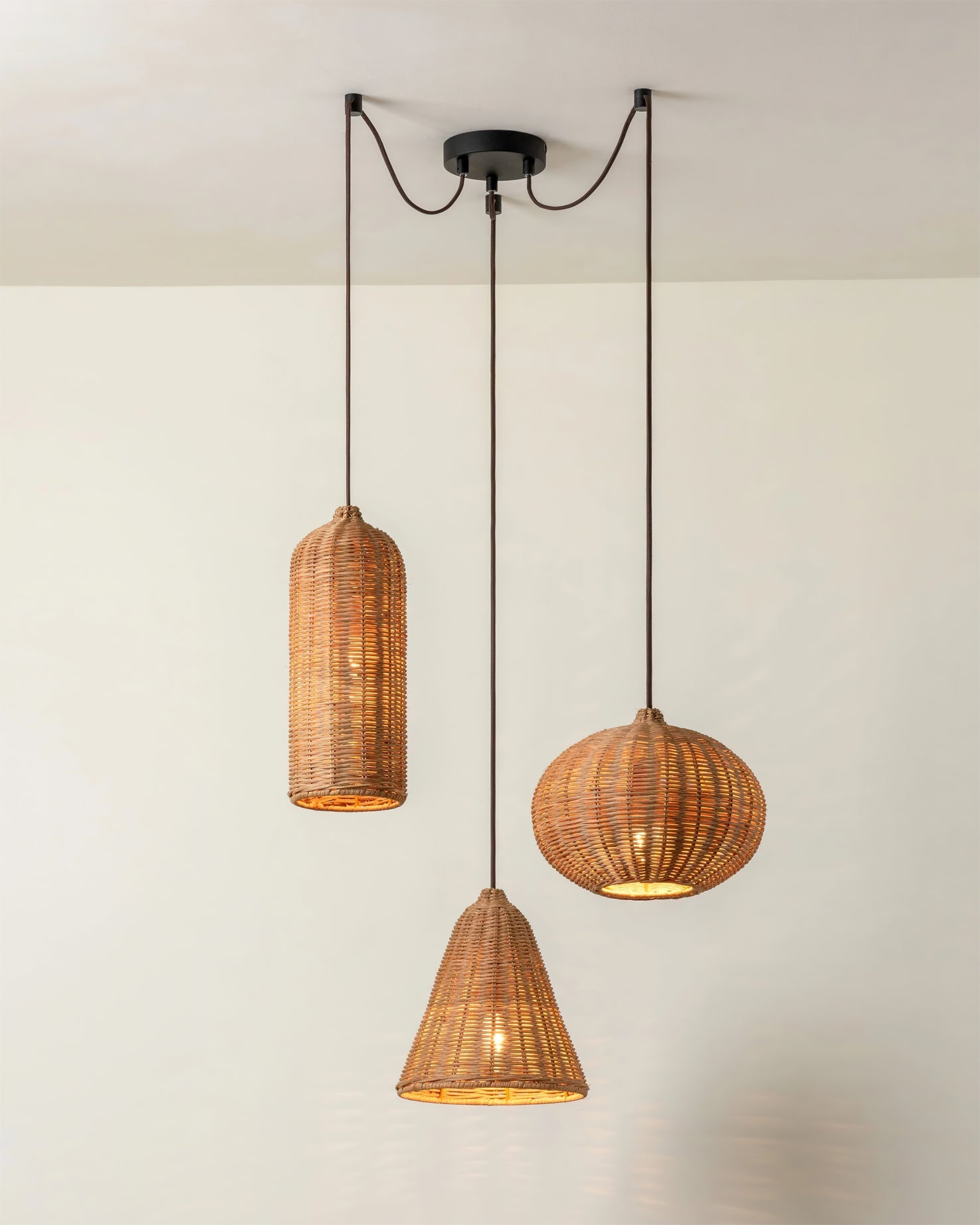 Beliani Oriental Rattan Pendant Light