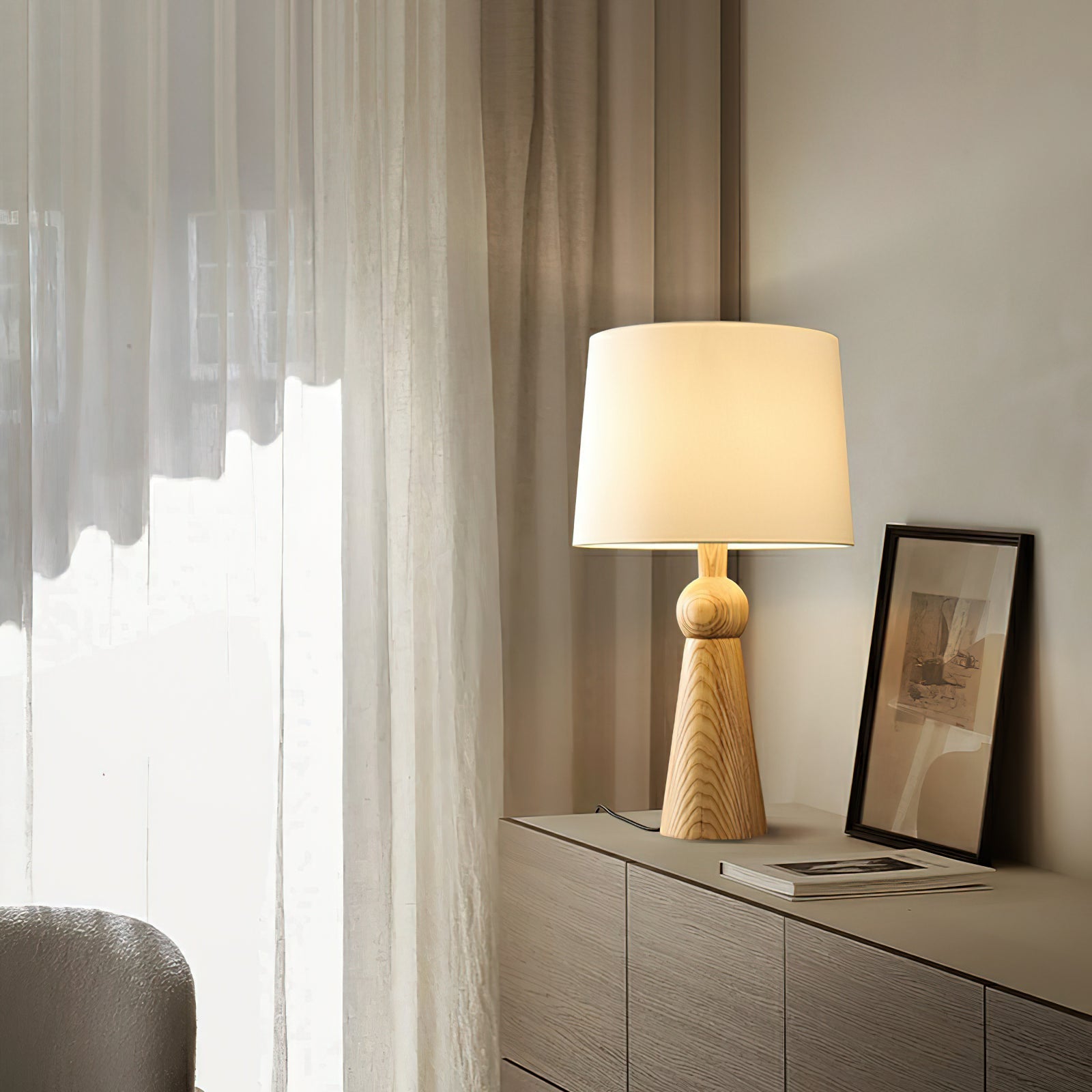 Bella Table Lamp - Blowlighting