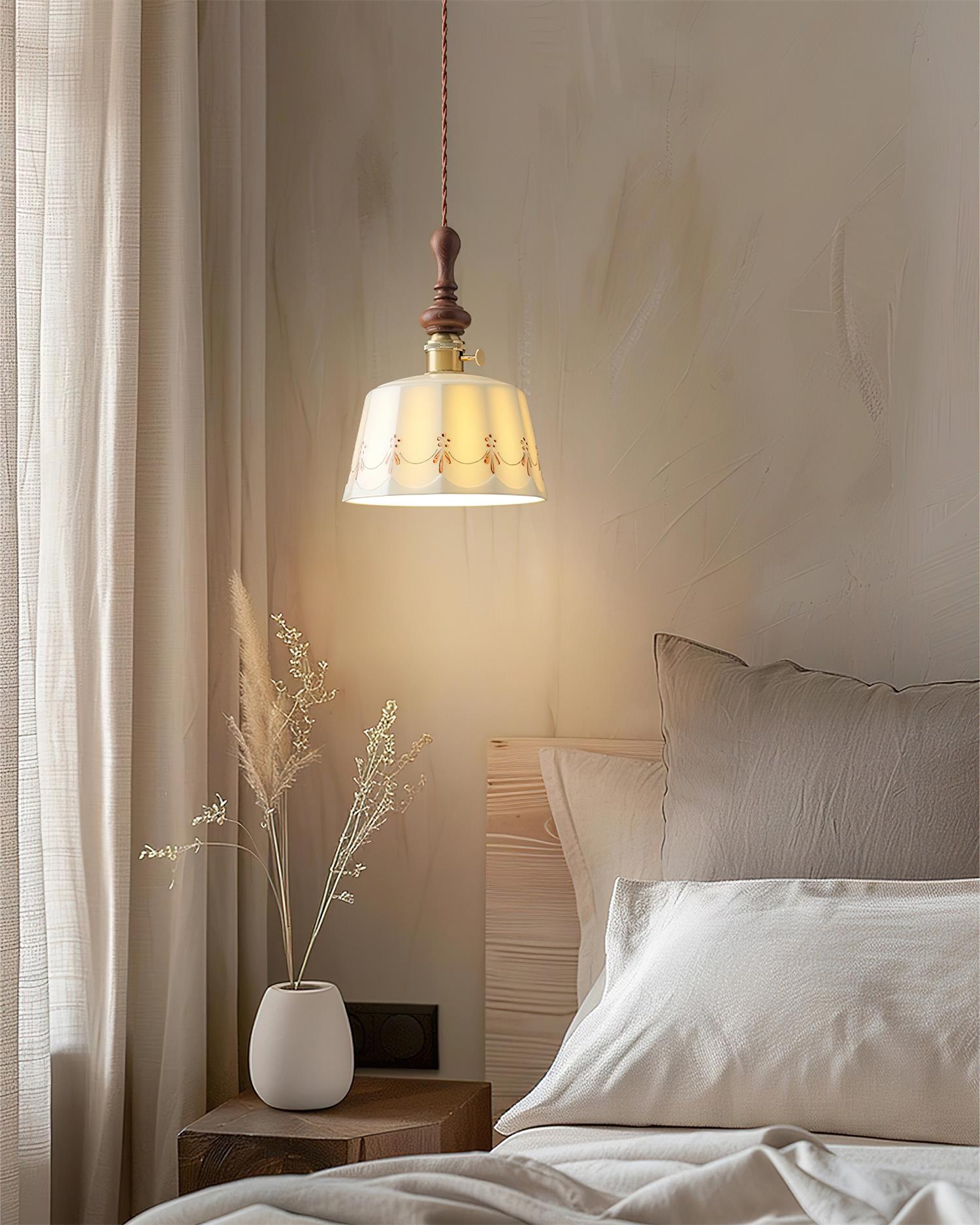 Carillon Vintage Ceramic Pendant Lamp