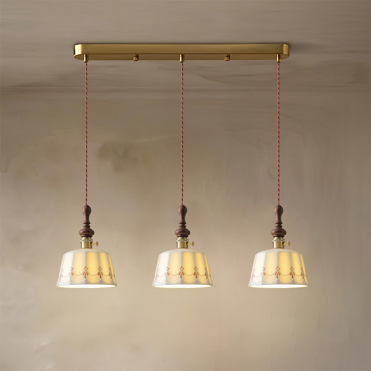 Carillon Vintage Ceramic Pendant Lamp