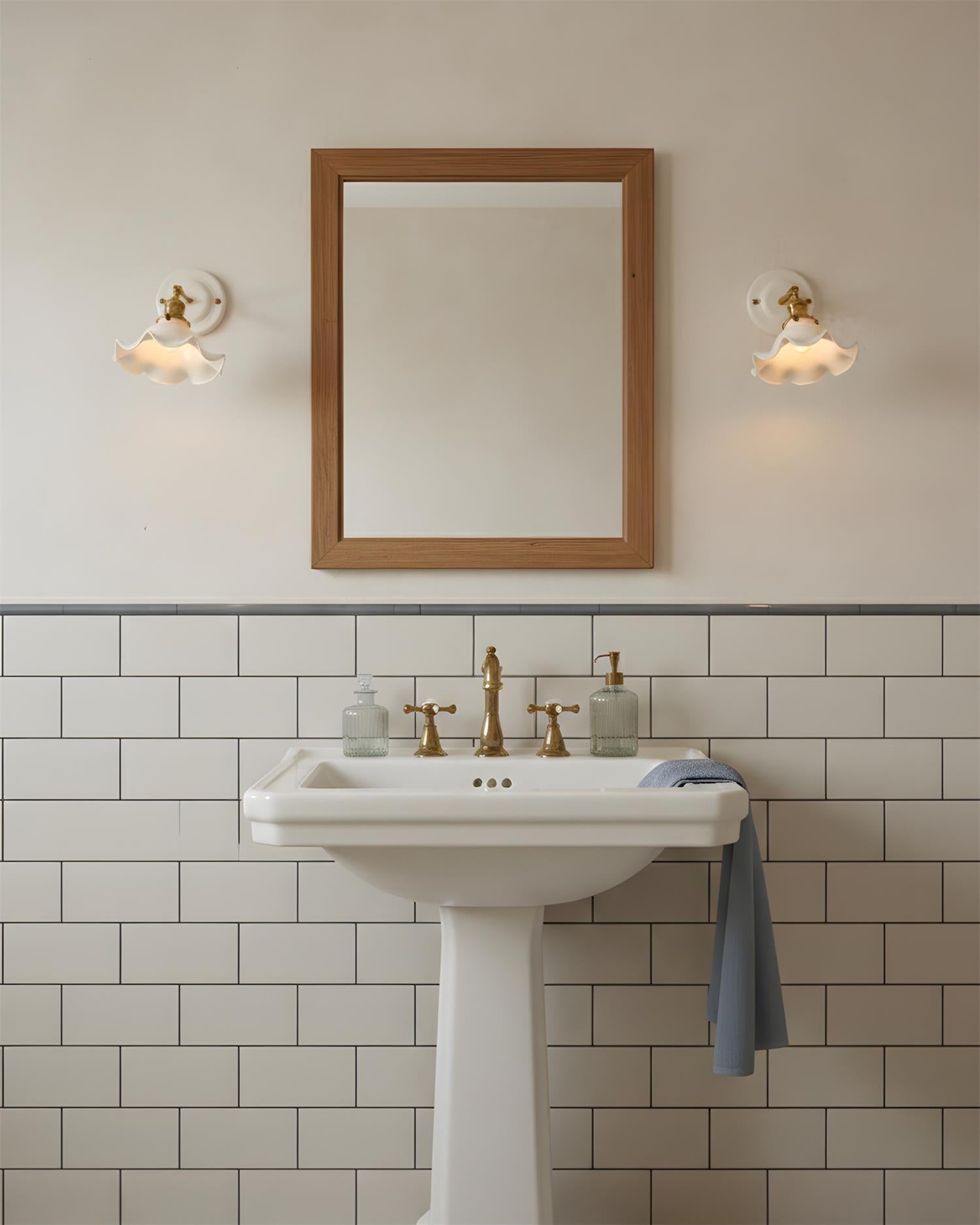 Bellewave Modern Ceramics Wall Light