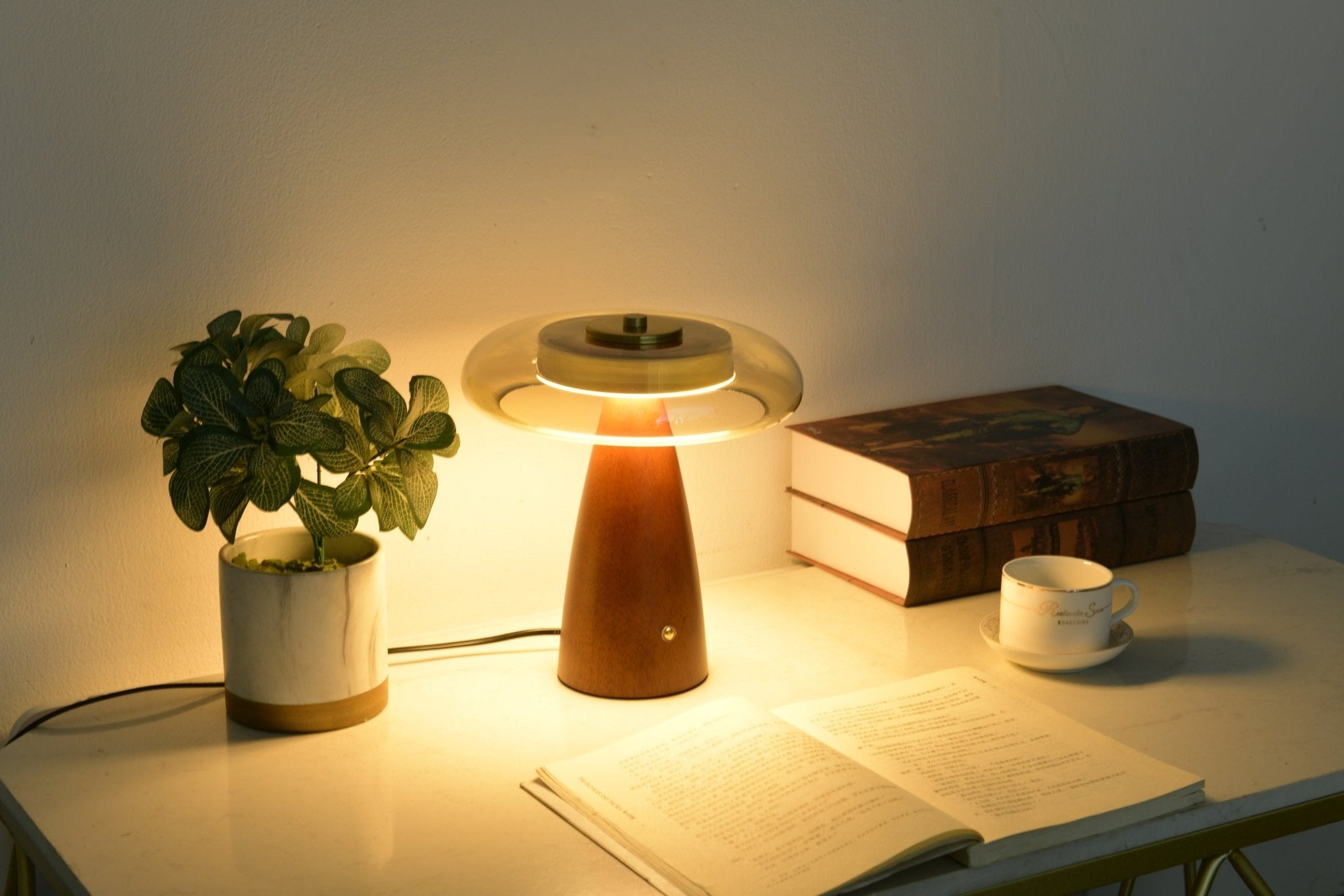 Mushroom Retro Glass Table Lamp - Blowlighting