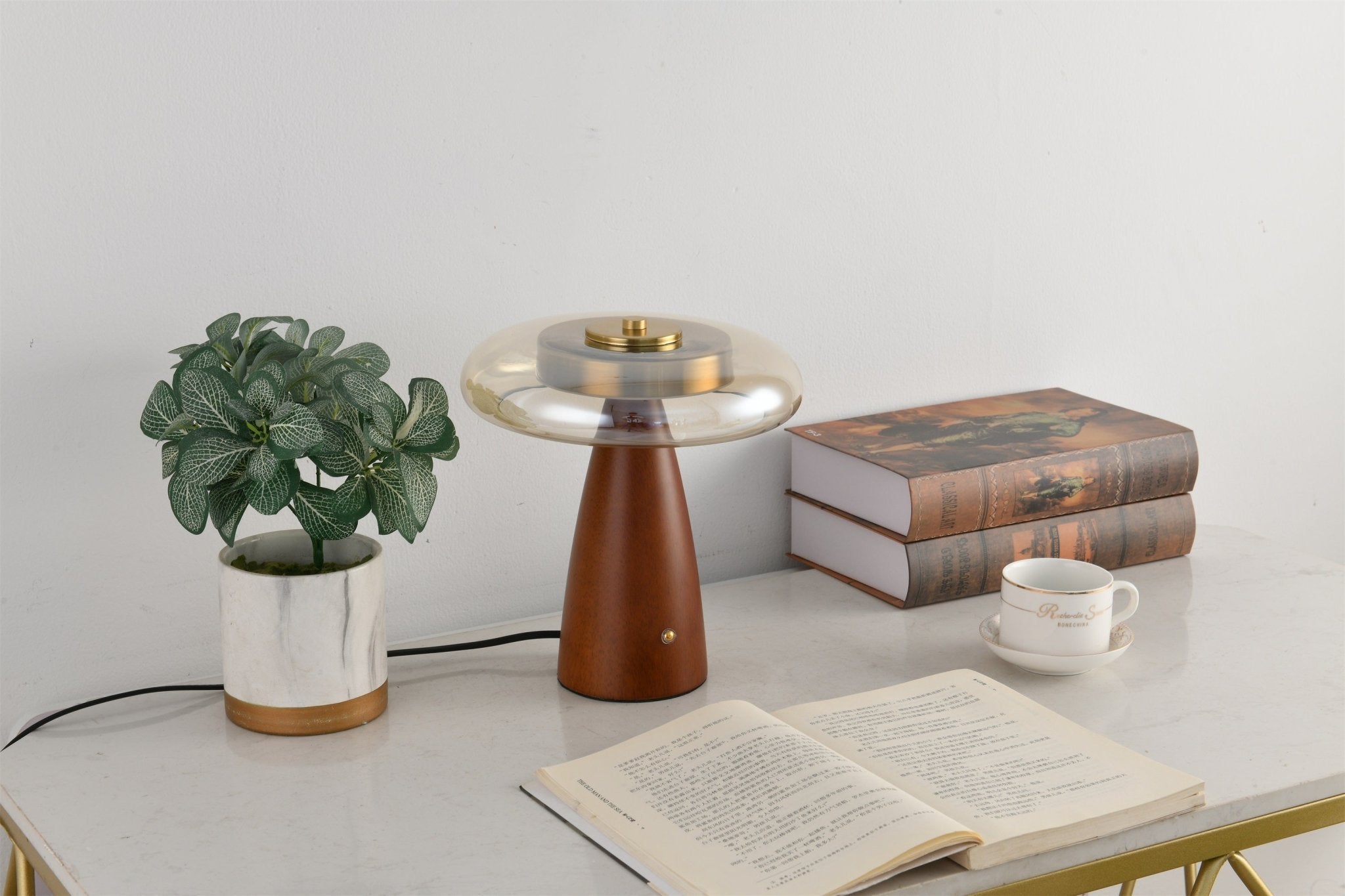 Mushroom Retro Glass Table Lamp - Blowlighting