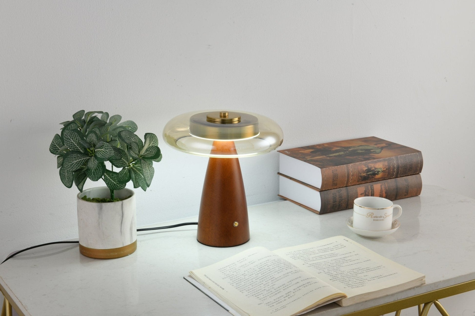 Mushroom Retro Glass Table Lamp - Blowlighting
