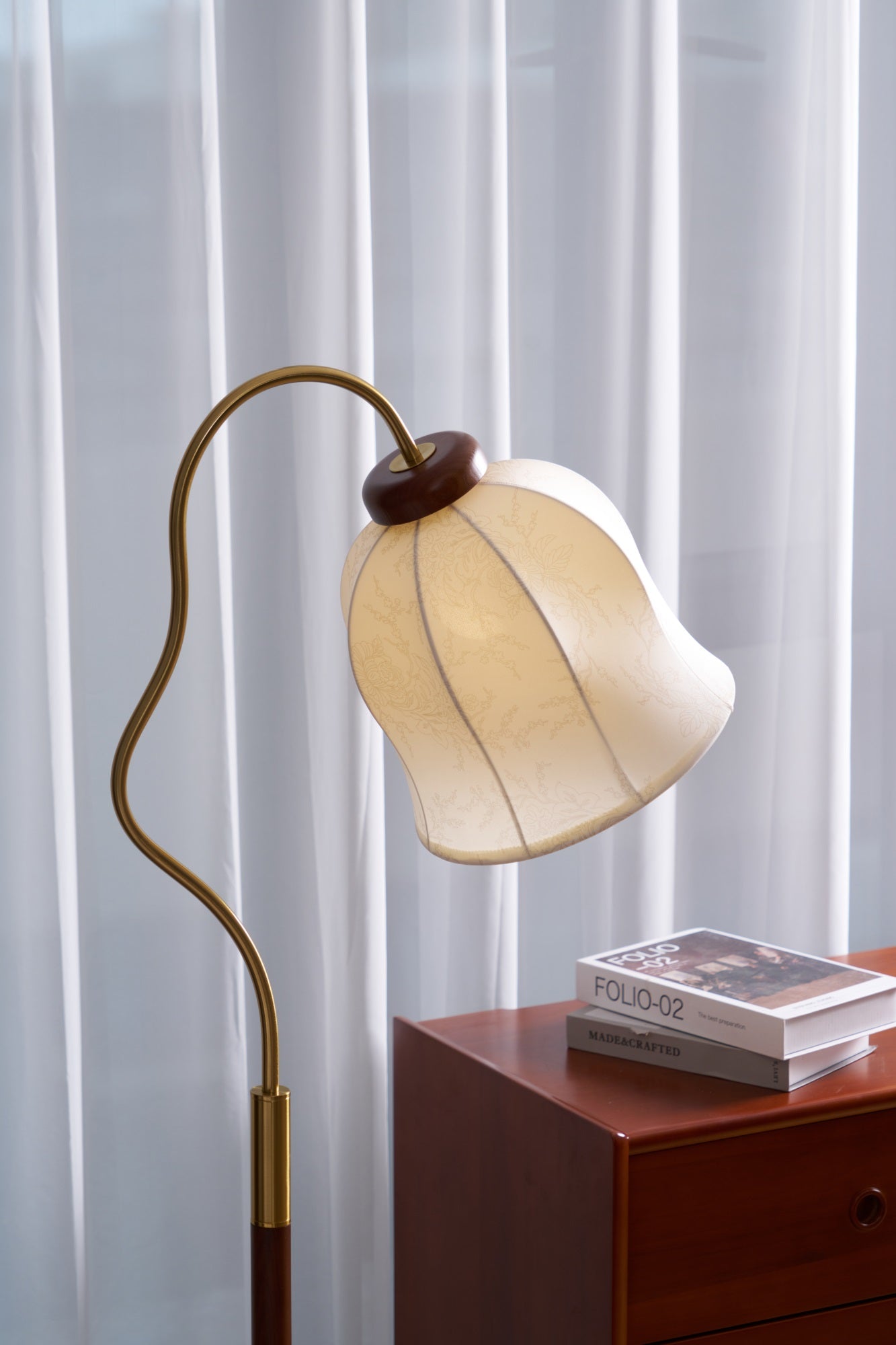 Bellvine Floor Lamp - Blowlighting