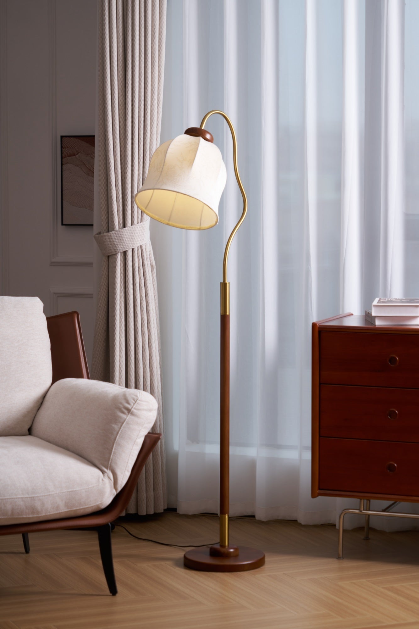 Bellvine Floor Lamp - Blowlighting