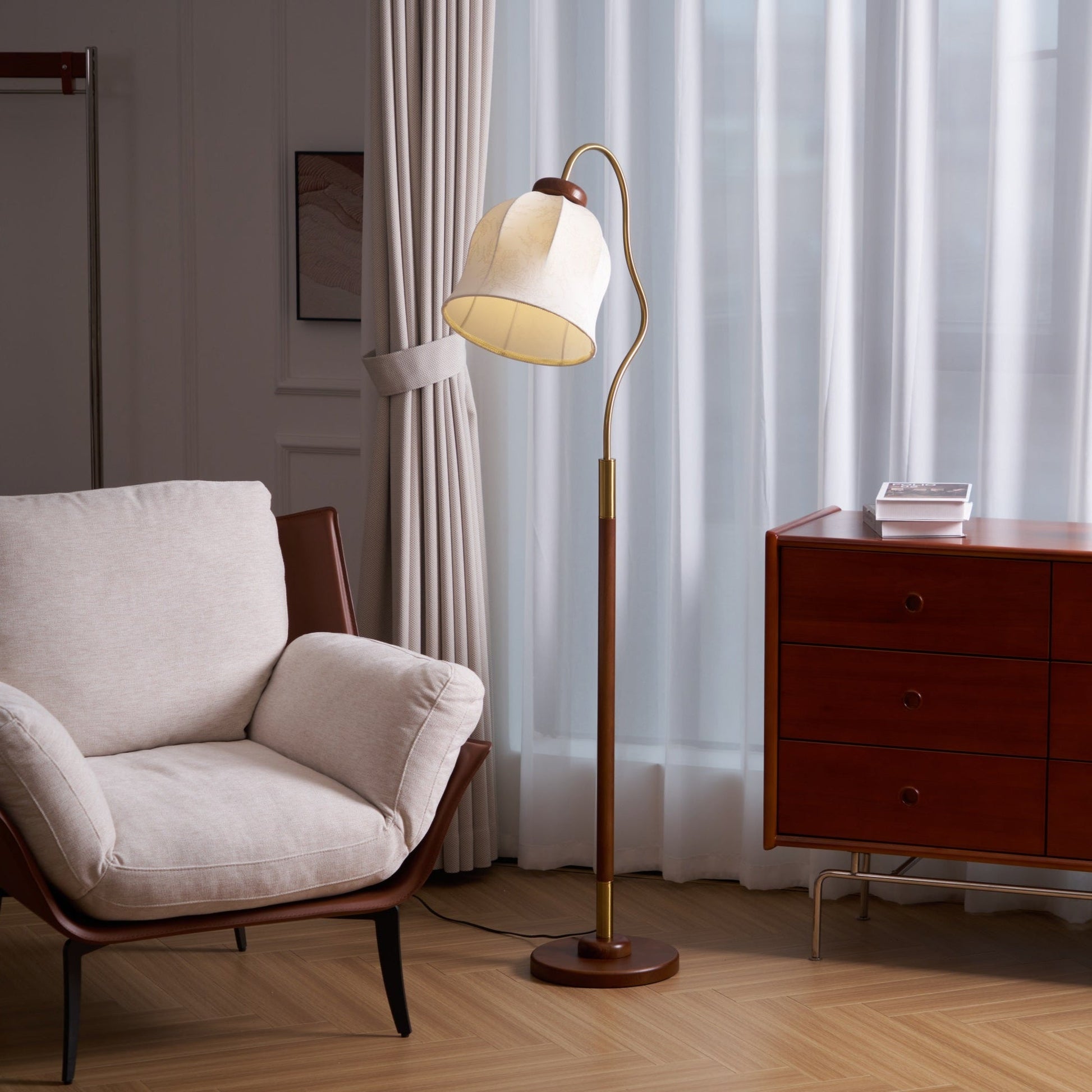 Bellvine Floor Lamp - Blowlighting