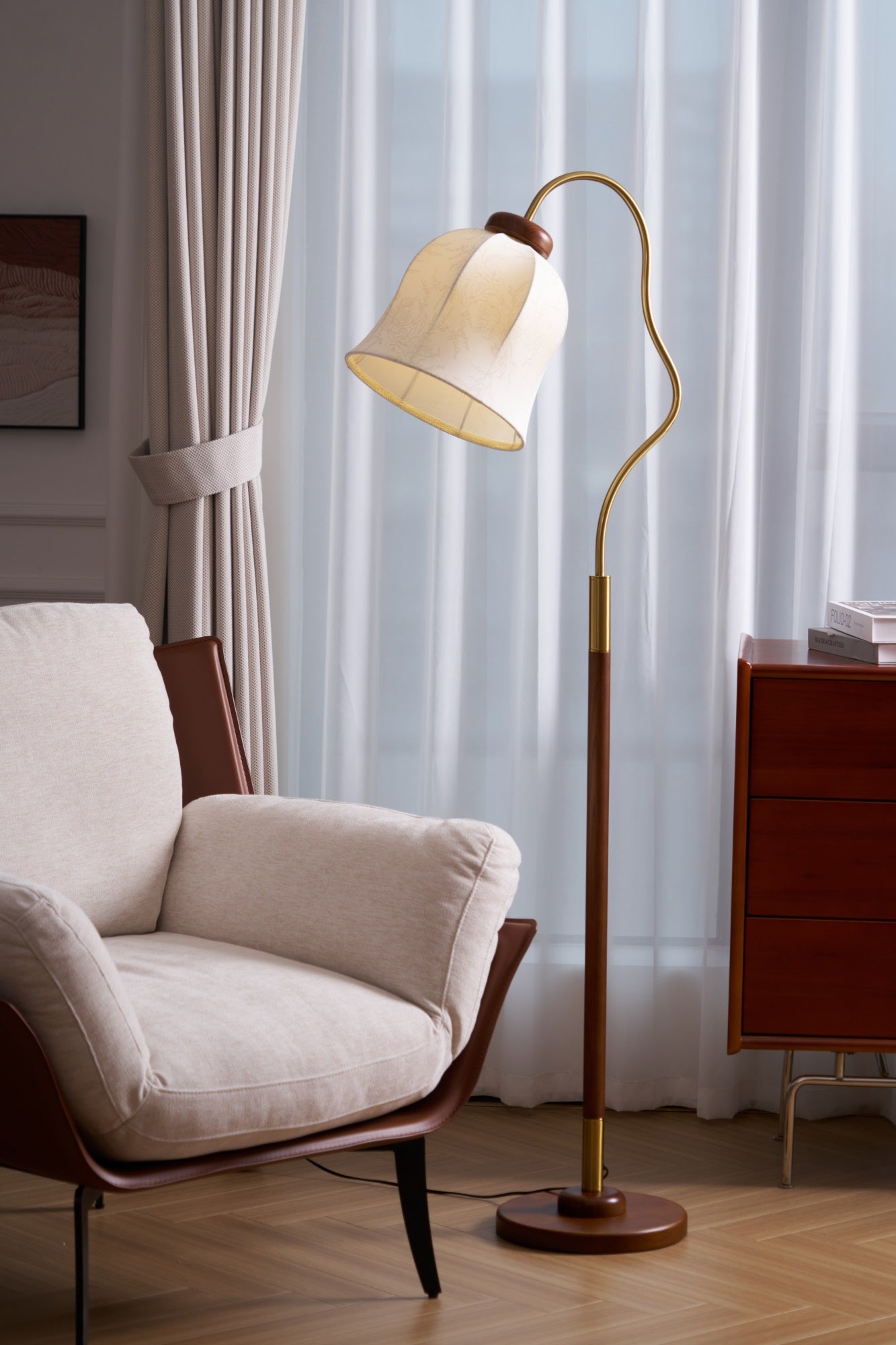 Bellvine Floor Lamp - Blowlighting