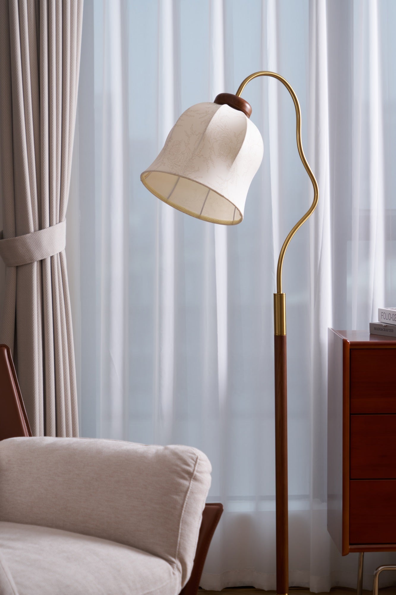 Bellvine Floor Lamp - Blowlighting