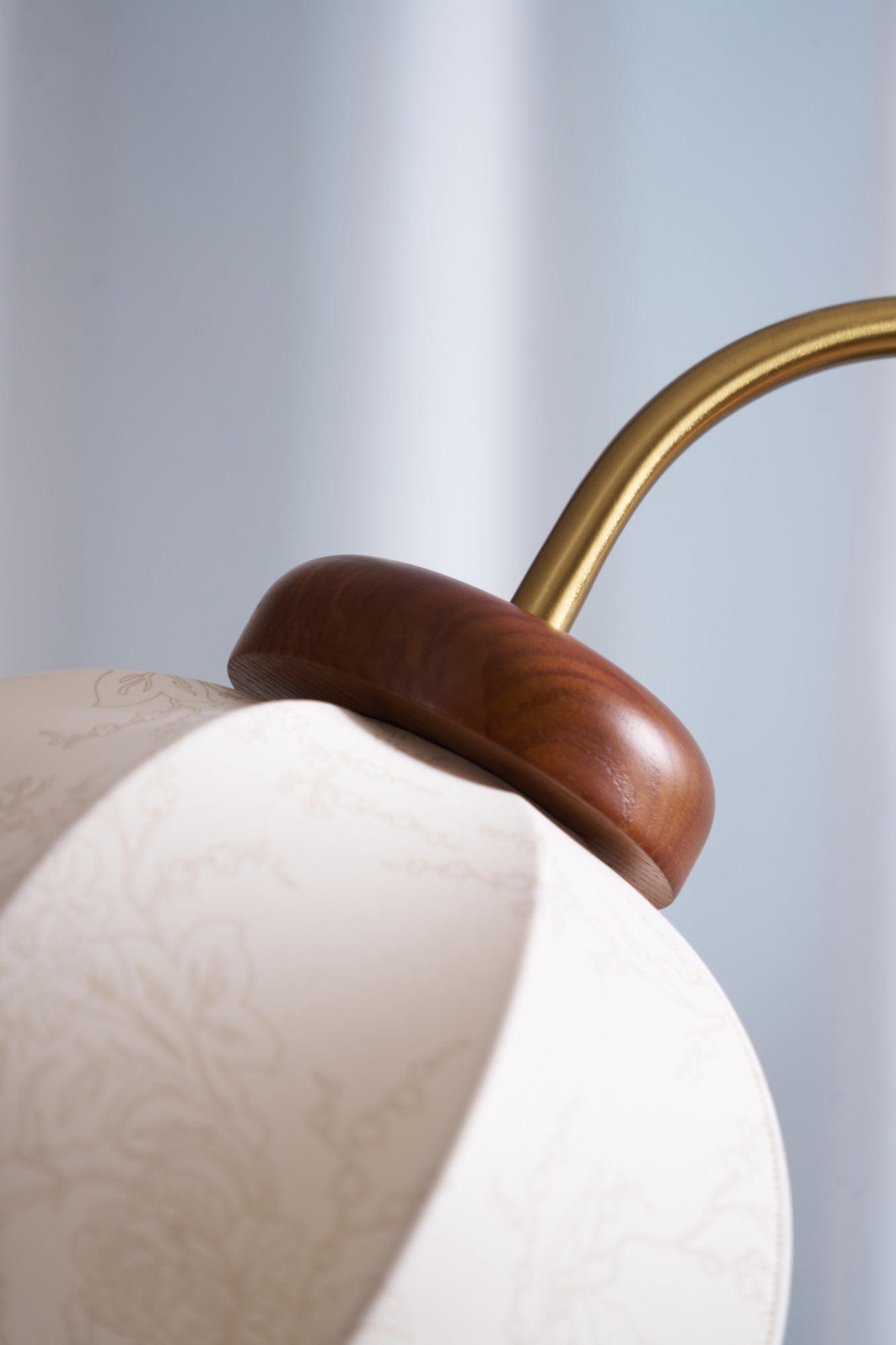 Bellvine Floor Lamp - Blowlighting
