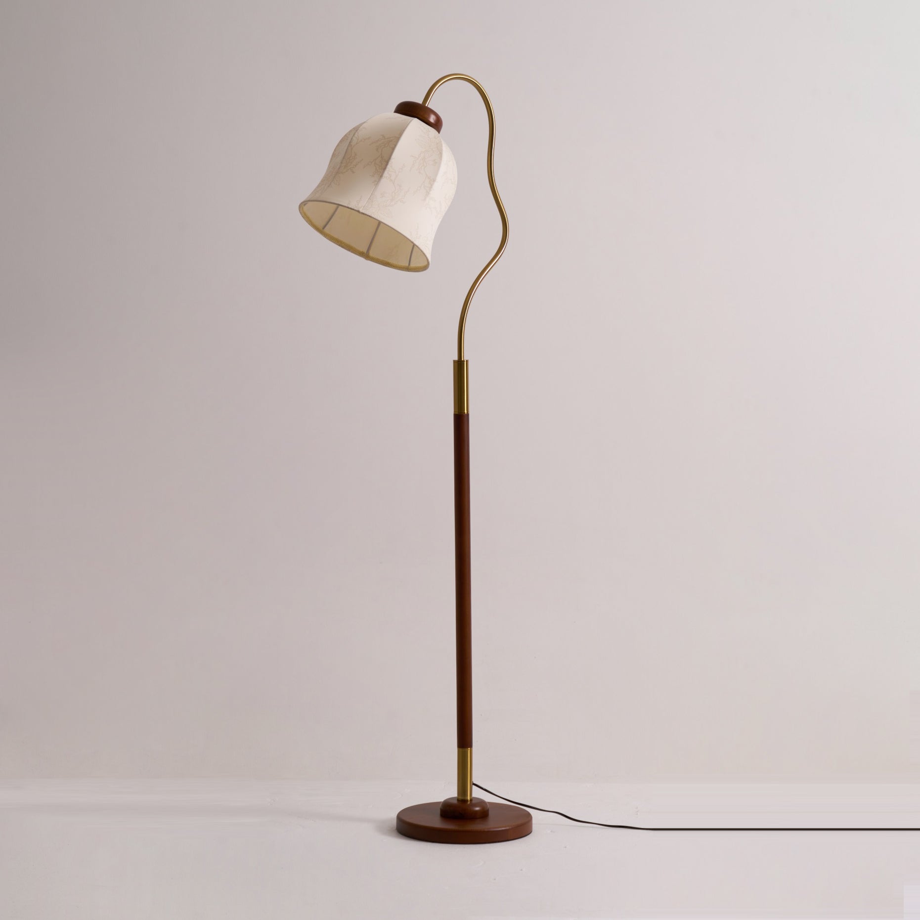 Bellvine Floor Lamp - Blowlighting