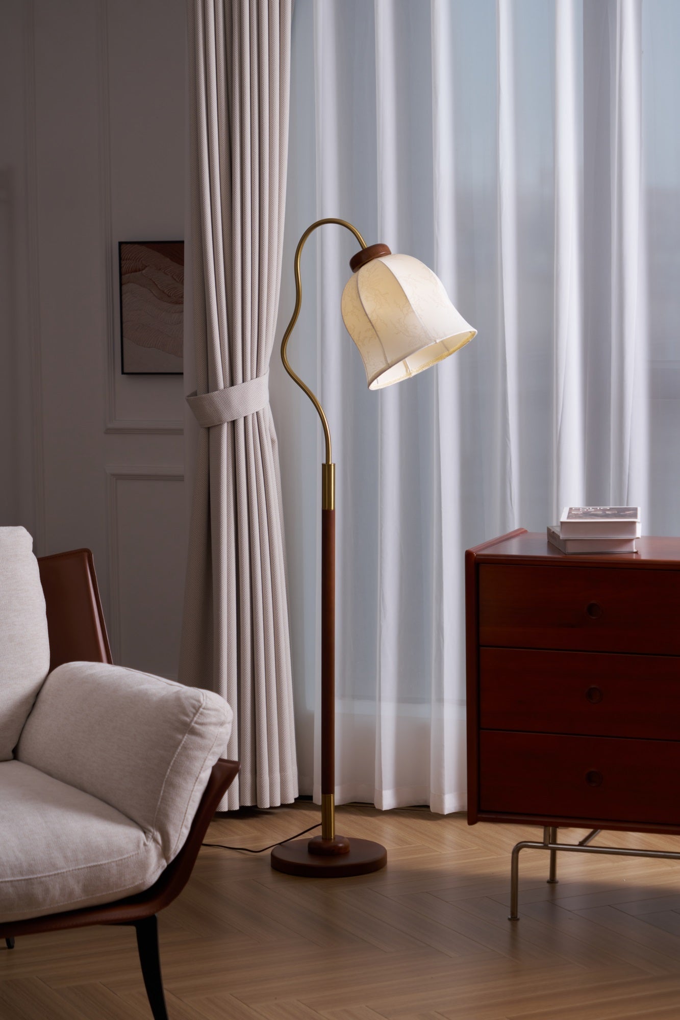 Bellvine Floor Lamp - Blowlighting