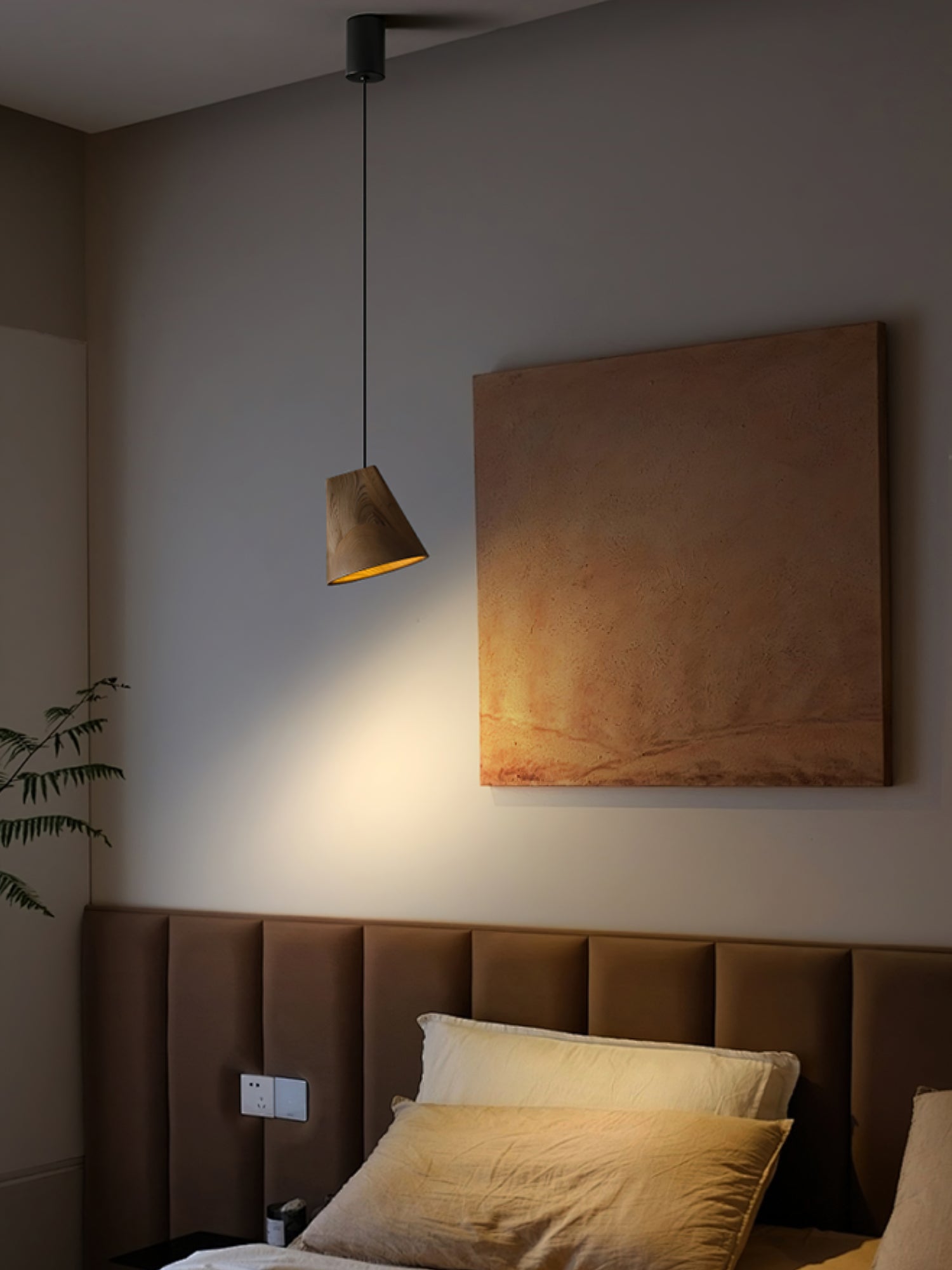 Ivarara Asymmetrical Wood Pendant Light - Blowlighting