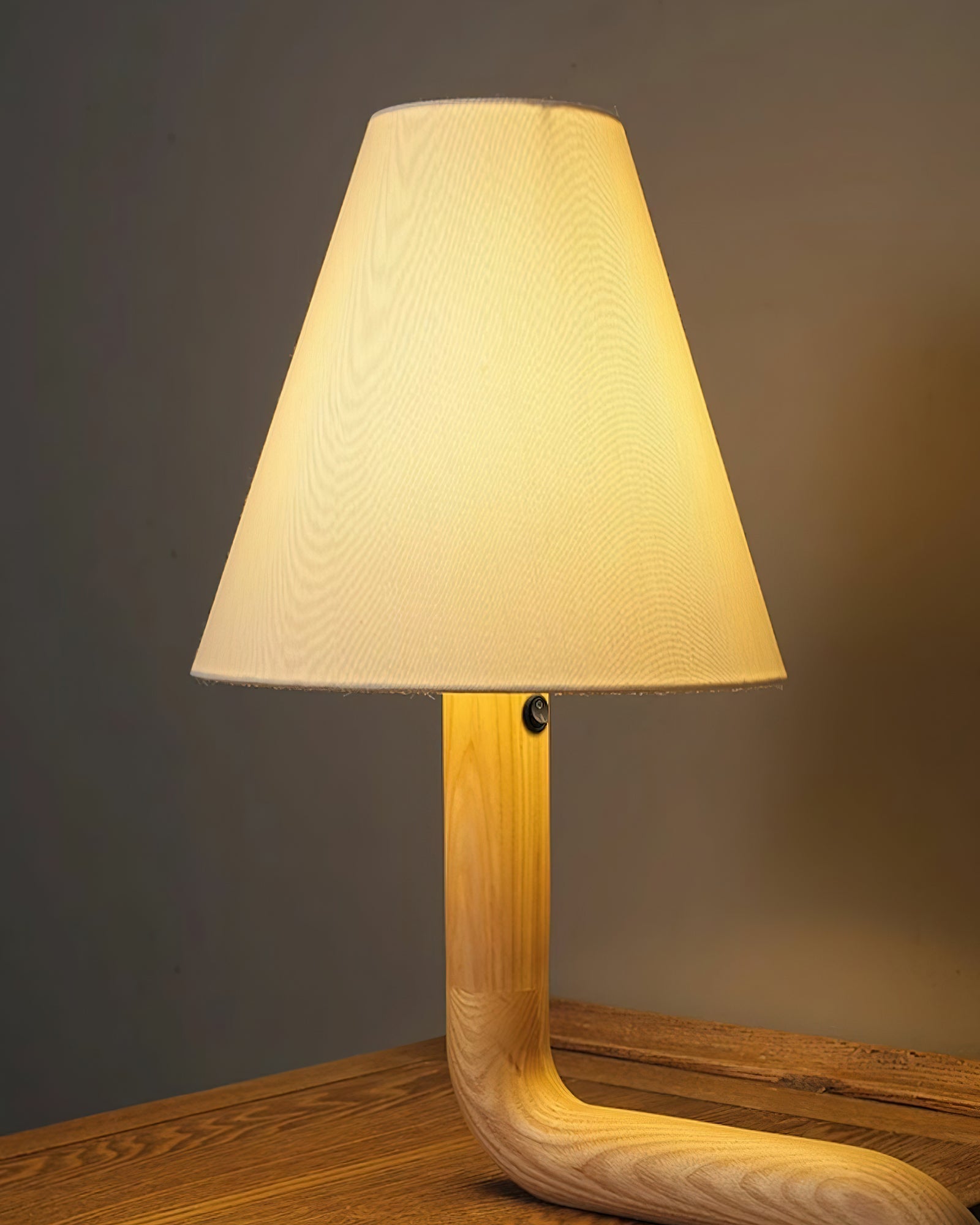 Bend Wood Table Lamp - Blowlighting