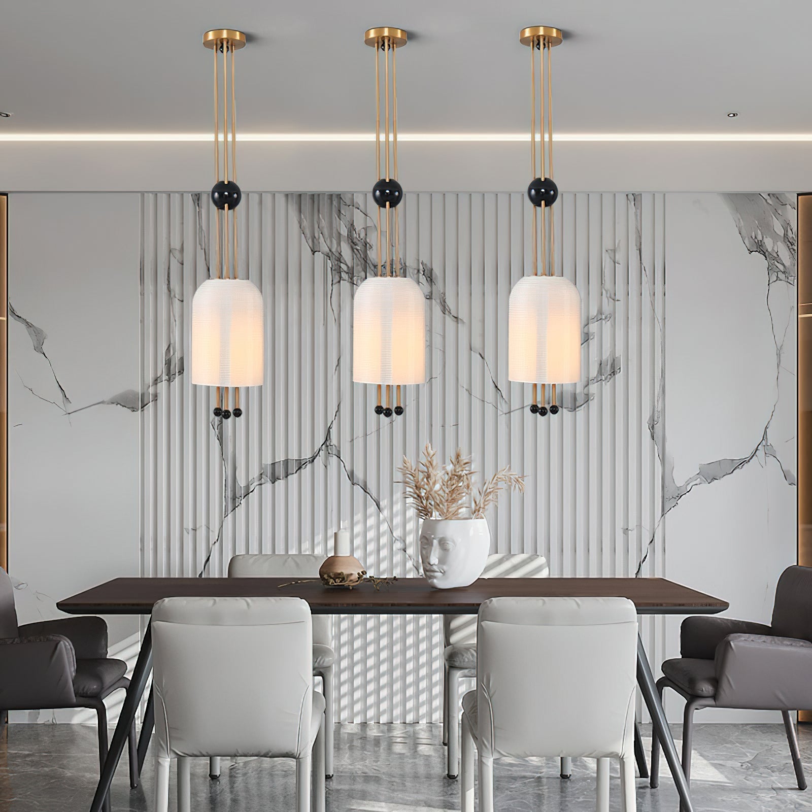 Voloraris Traditional Elegance Metal Glass Pendant Light - Blowlighting
