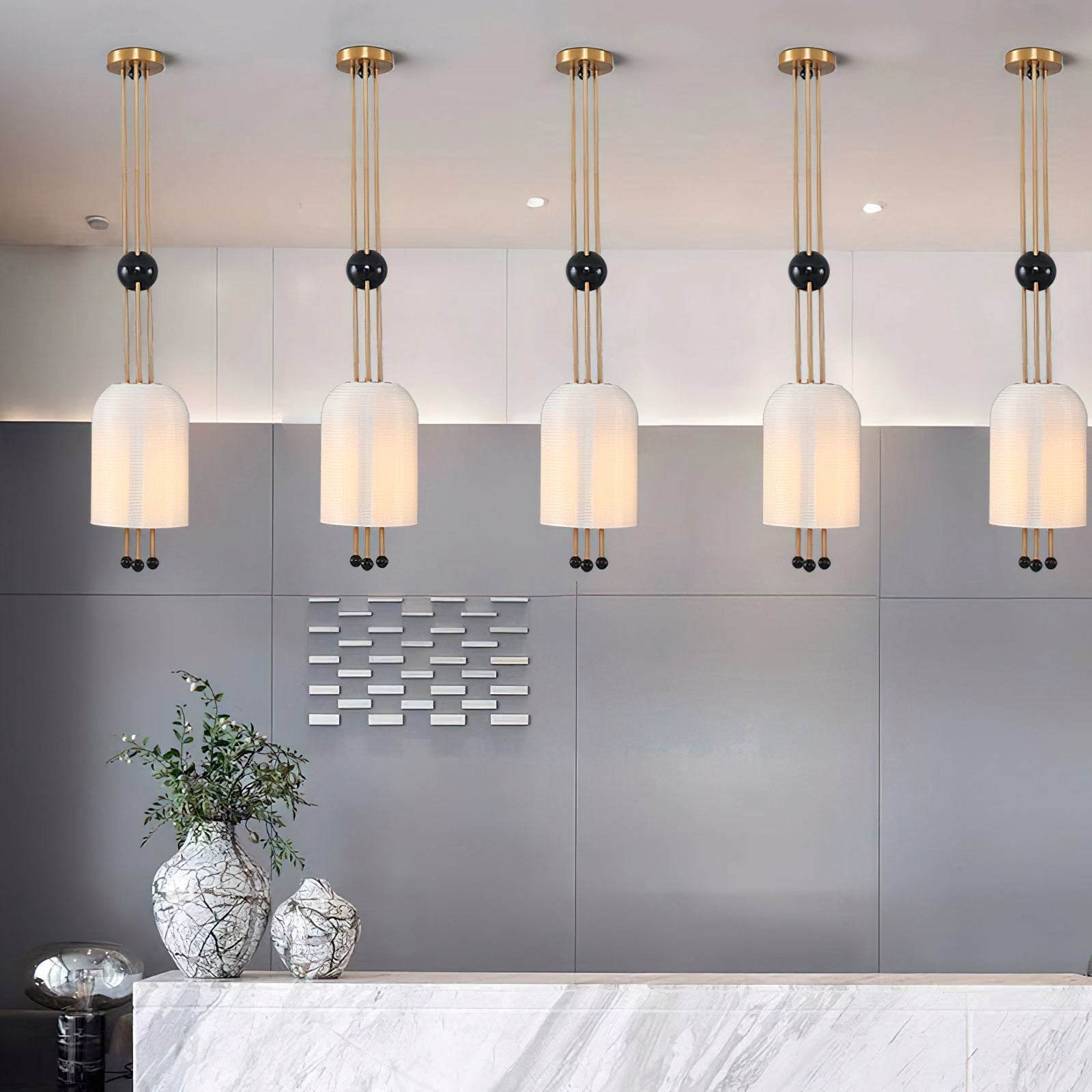 Voloraris Traditional Elegance Metal Glass Pendant Light - Blowlighting