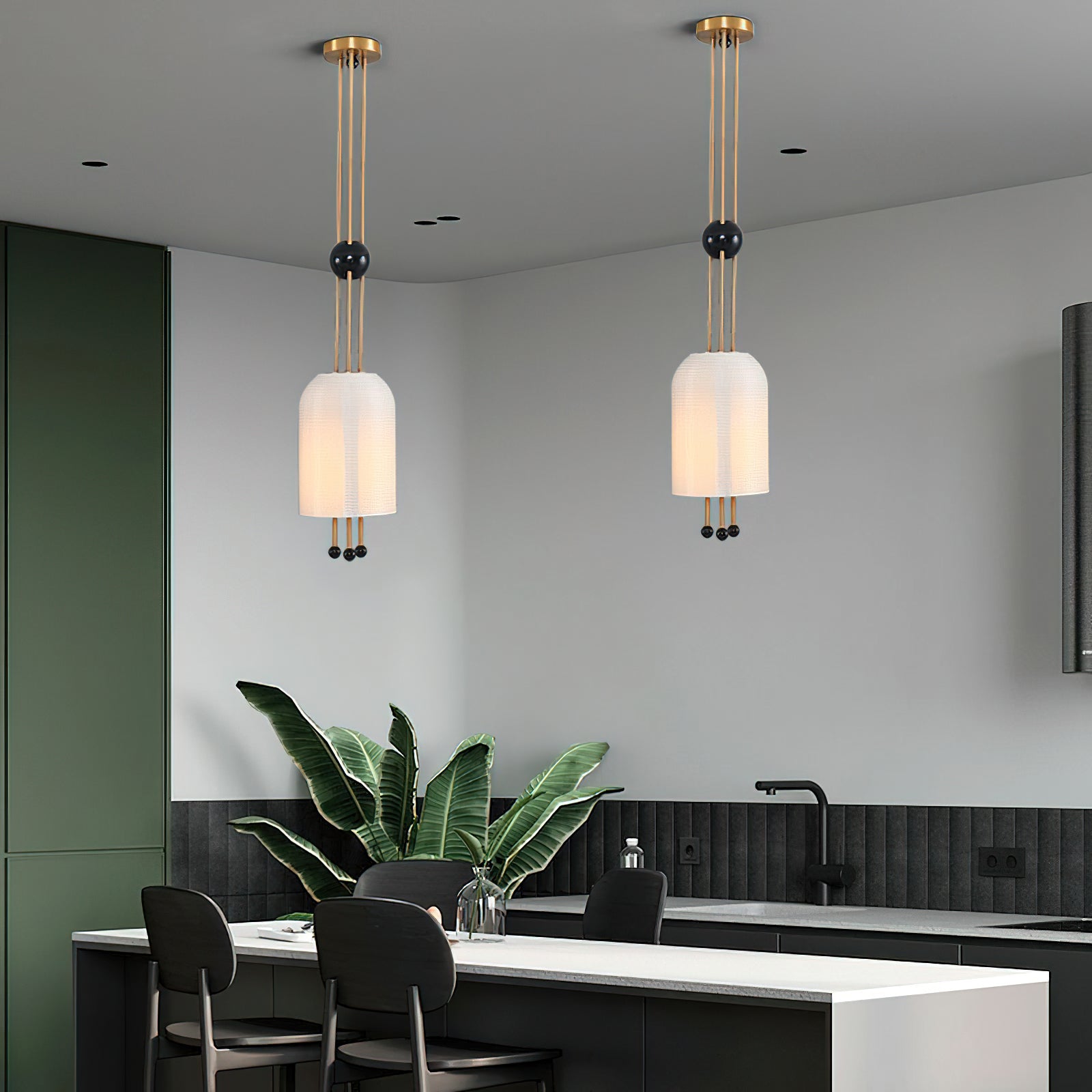 Voloraris Traditional Elegance Metal Glass Pendant Light - Blowlighting