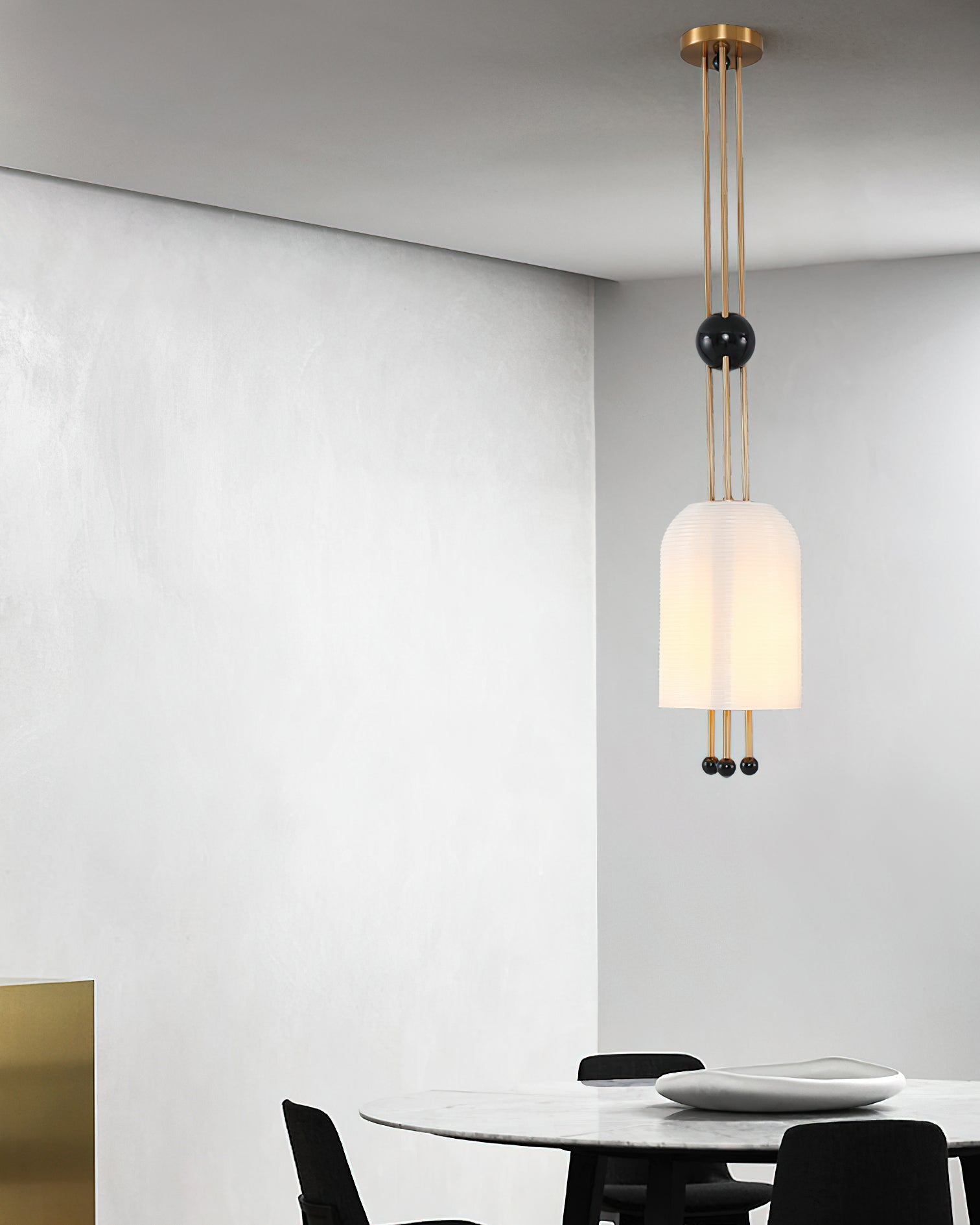Voloraris Traditional Elegance Metal Glass Pendant Light - Blowlighting