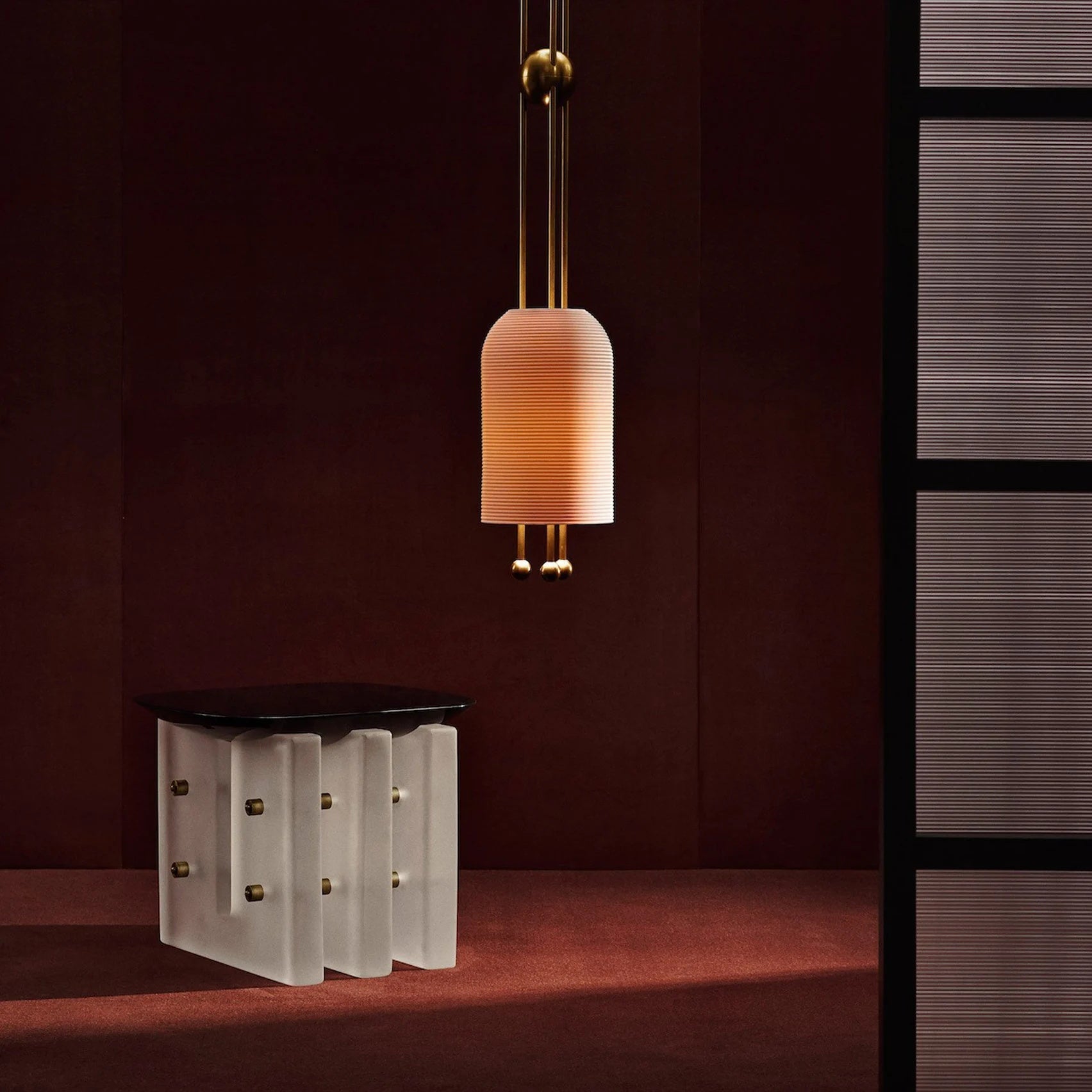 Voloraris Traditional Elegance Metal Glass Pendant Light - Blowlighting