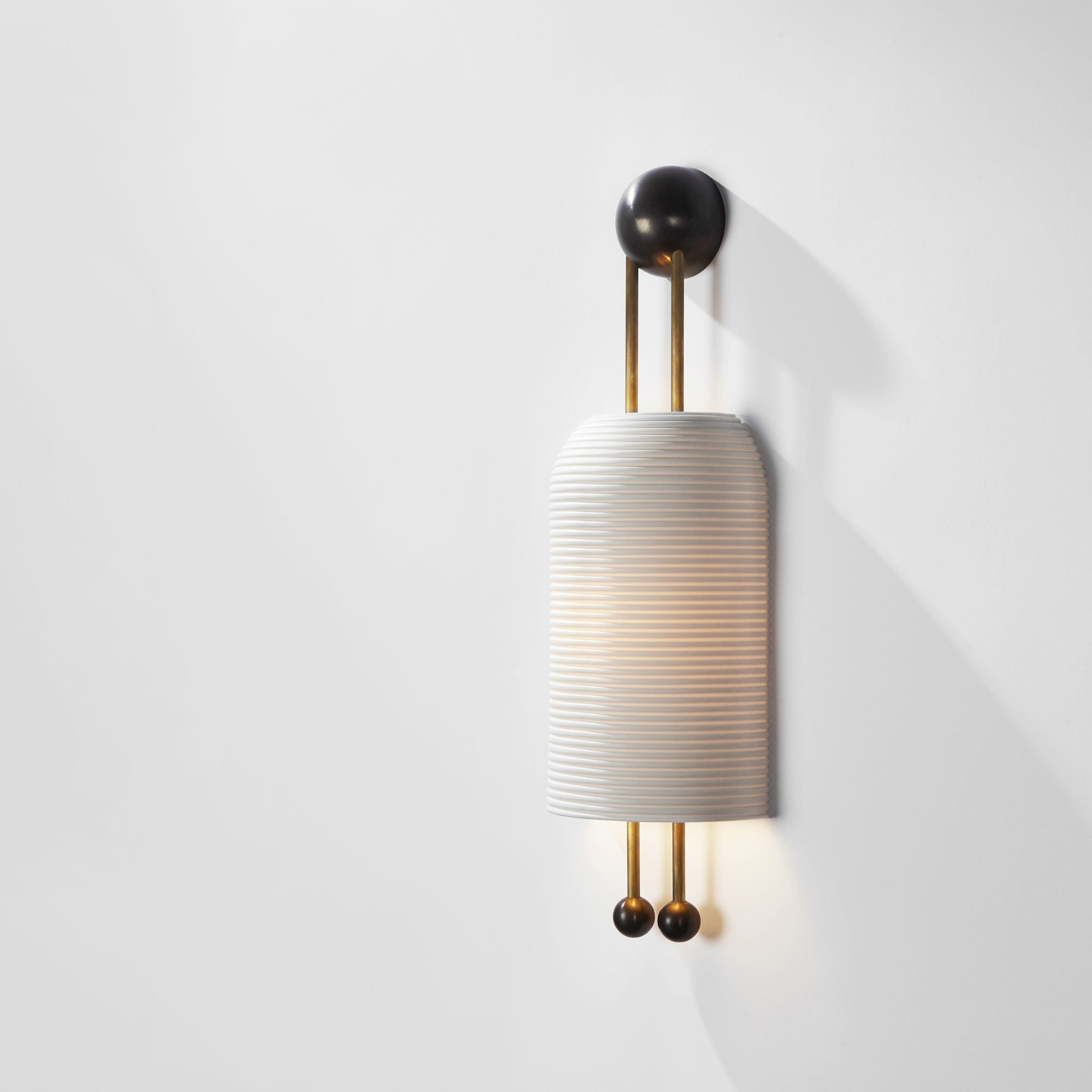 Benjamin Wall Light - Blowlighting