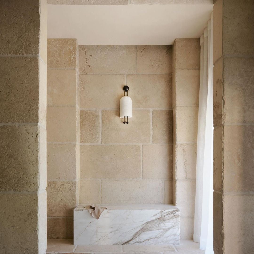 Benjamin Wall Light - Blowlighting