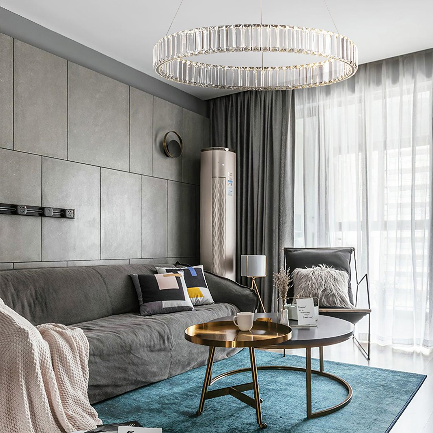 Bertolda Chandeliers - Blowlighting