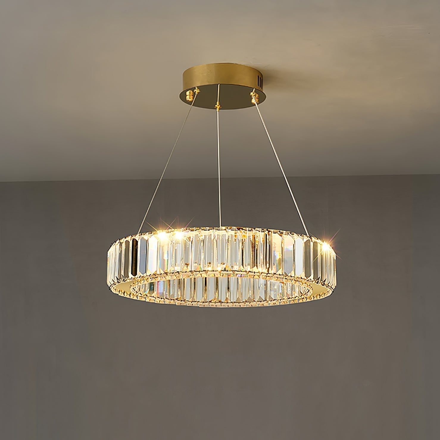 Bertolda Chandeliers - Blowlighting