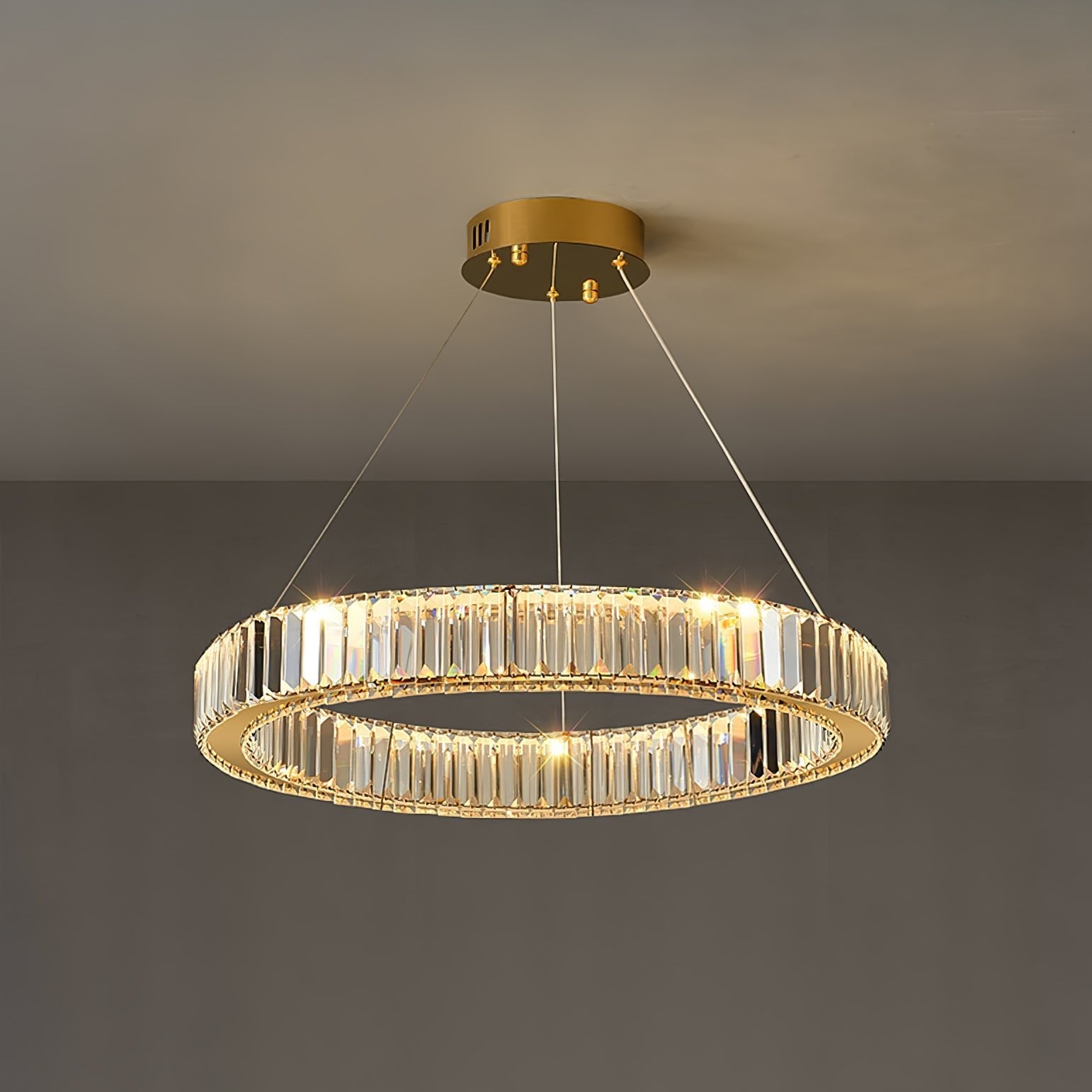 Bertolda Chandeliers - Blowlighting