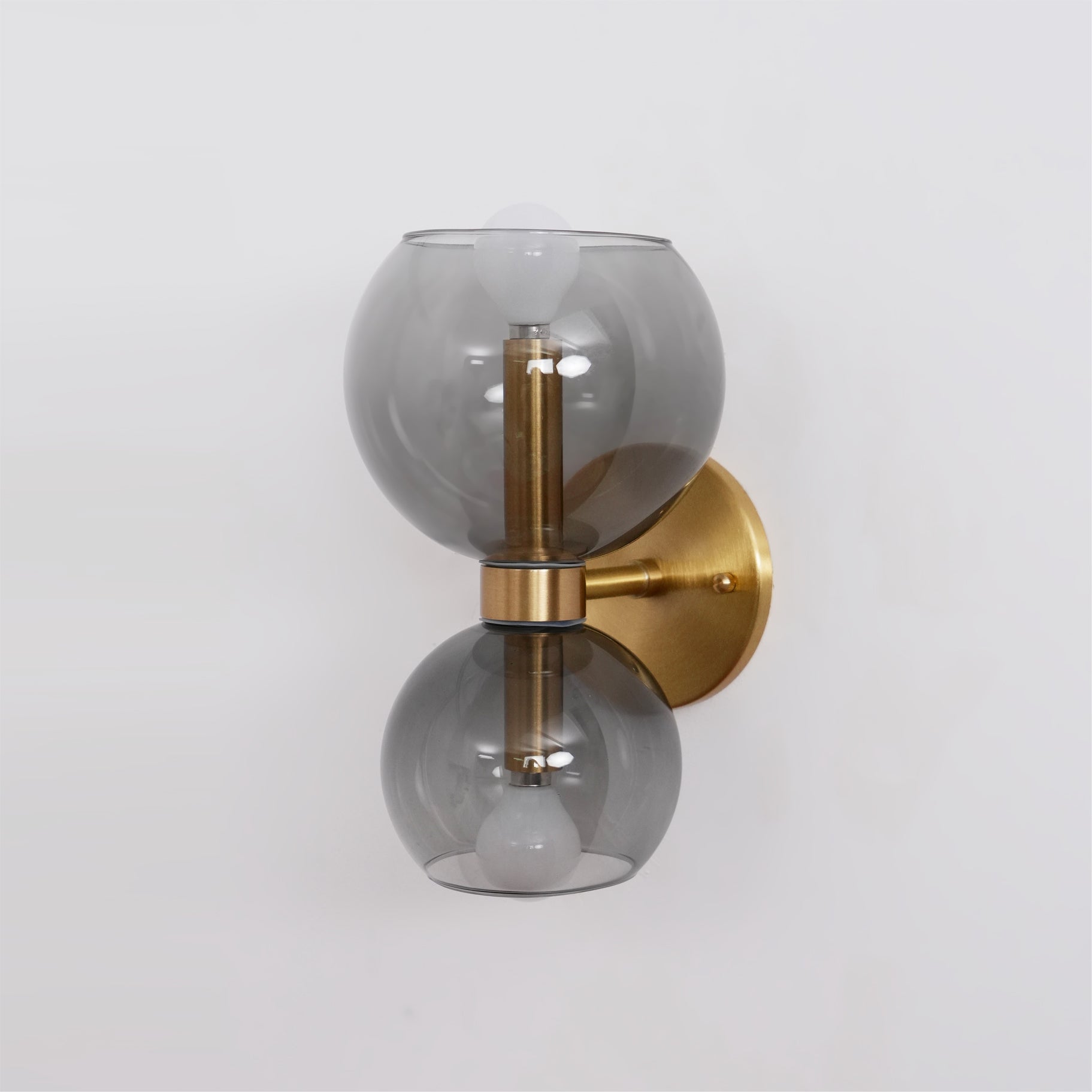 Round Pearl Sconce - Blowlighting