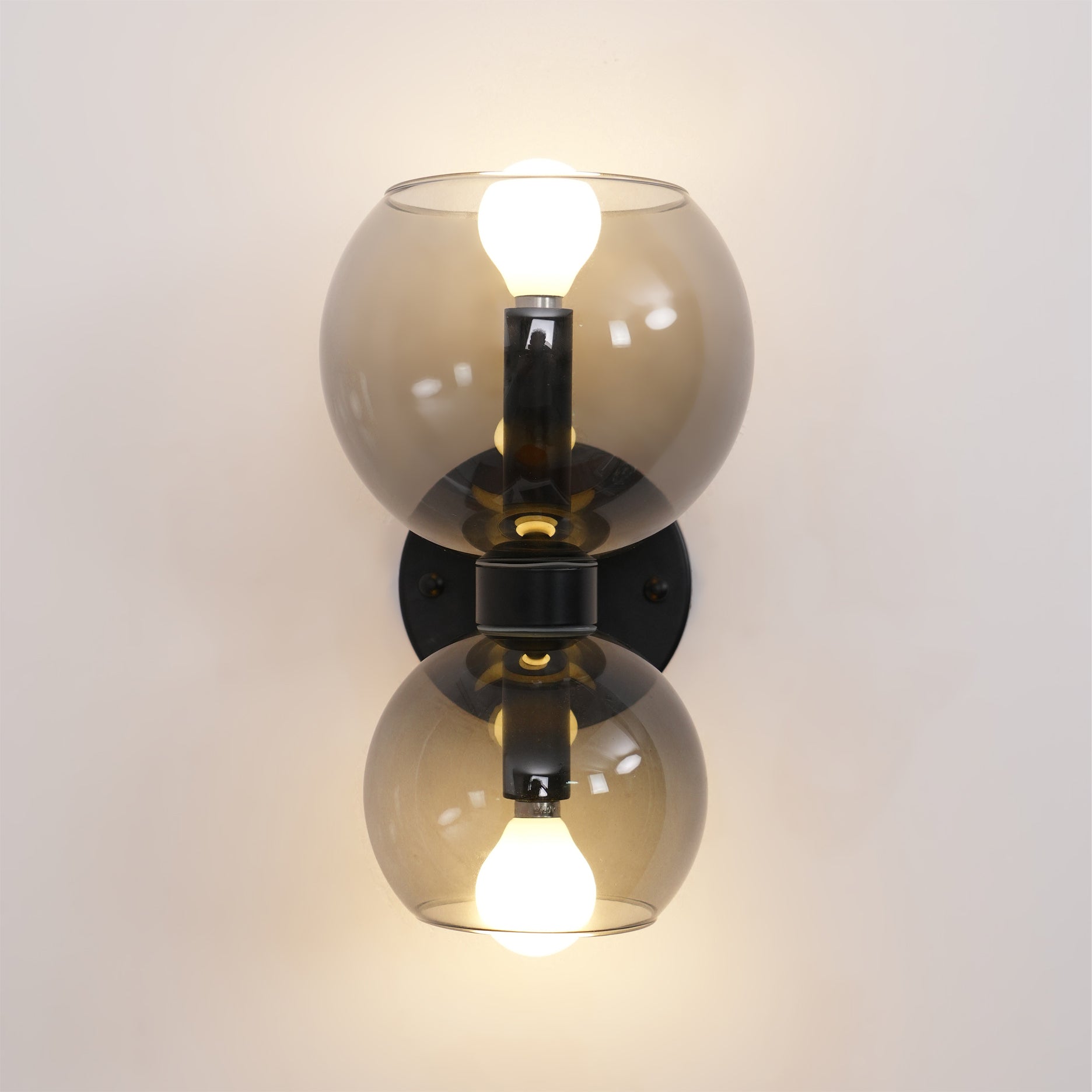 Round Pearl Sconce - Blowlighting
