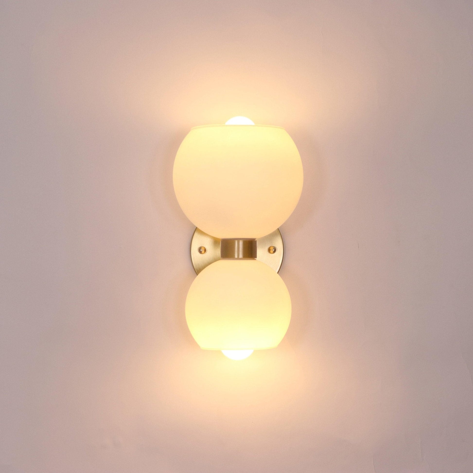 Round Pearl Sconce - Blowlighting