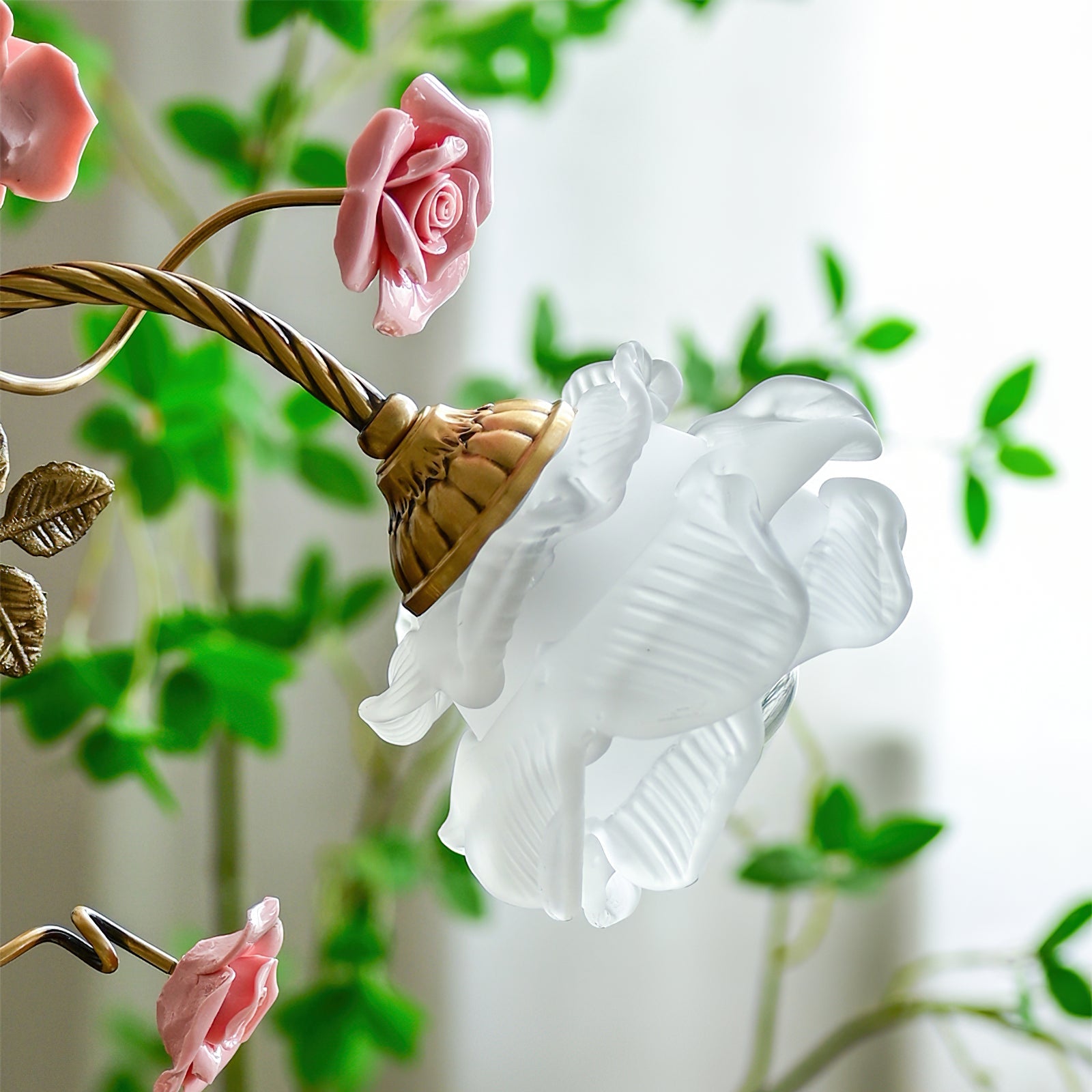 Beulah Floral Ceramics Table Light