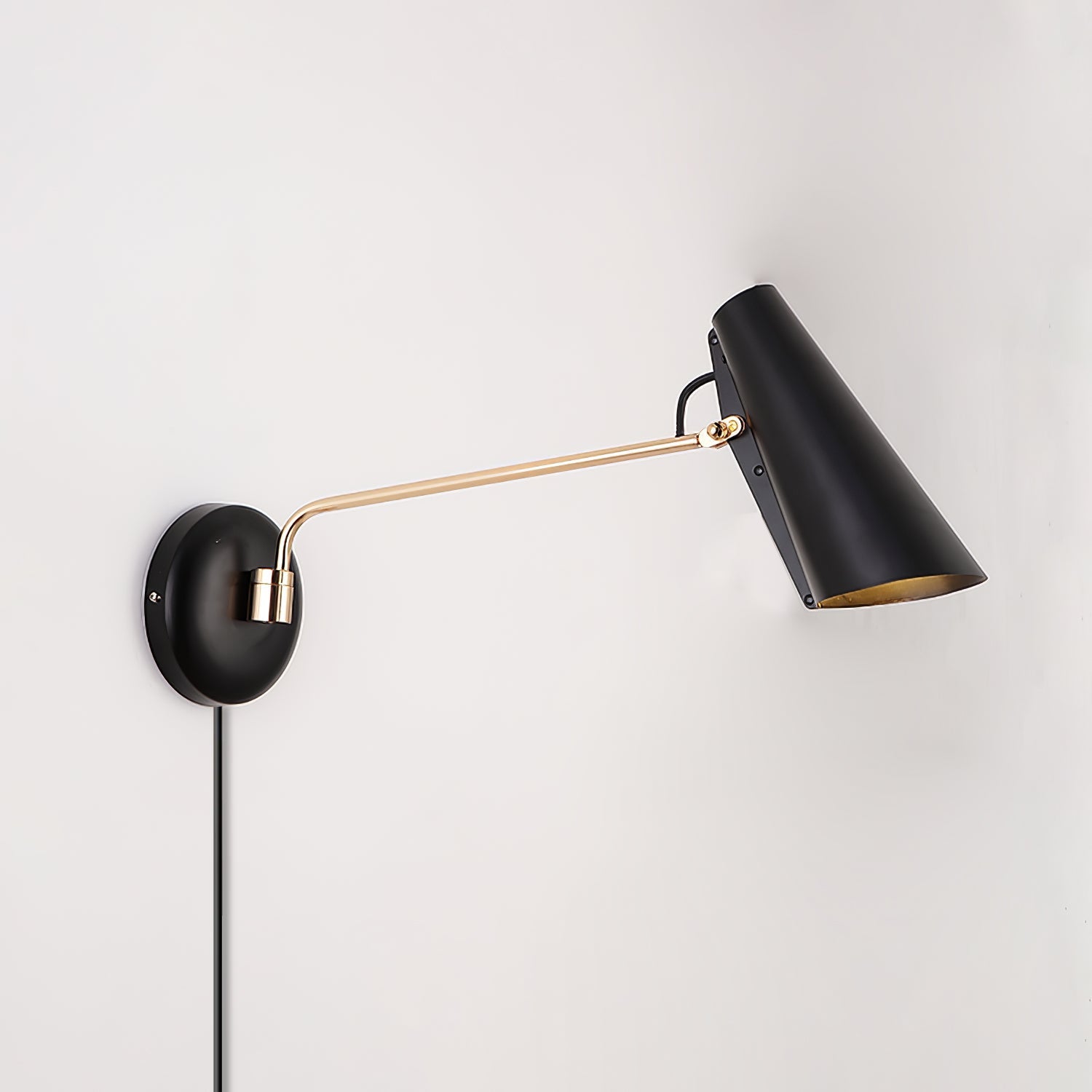 Birdy Plug-in Wall Lamp - Blowlighting