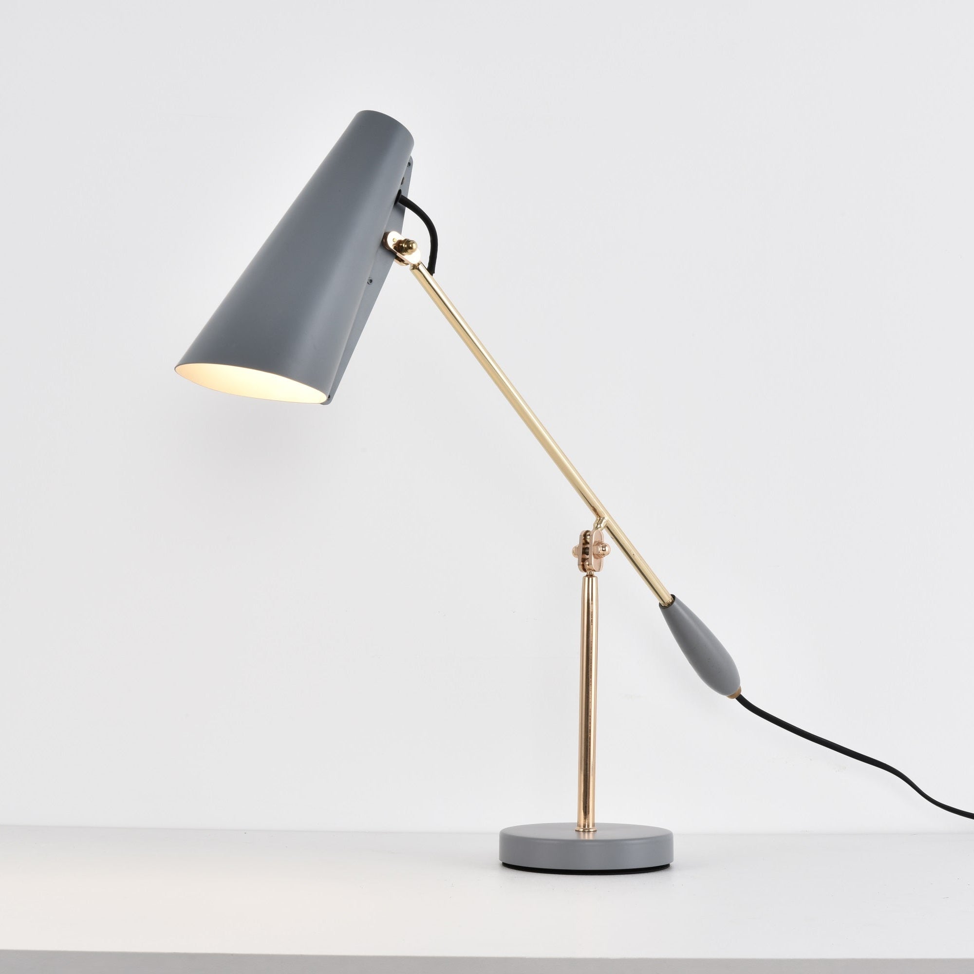 Birdy Table Lamp - Blowlighting